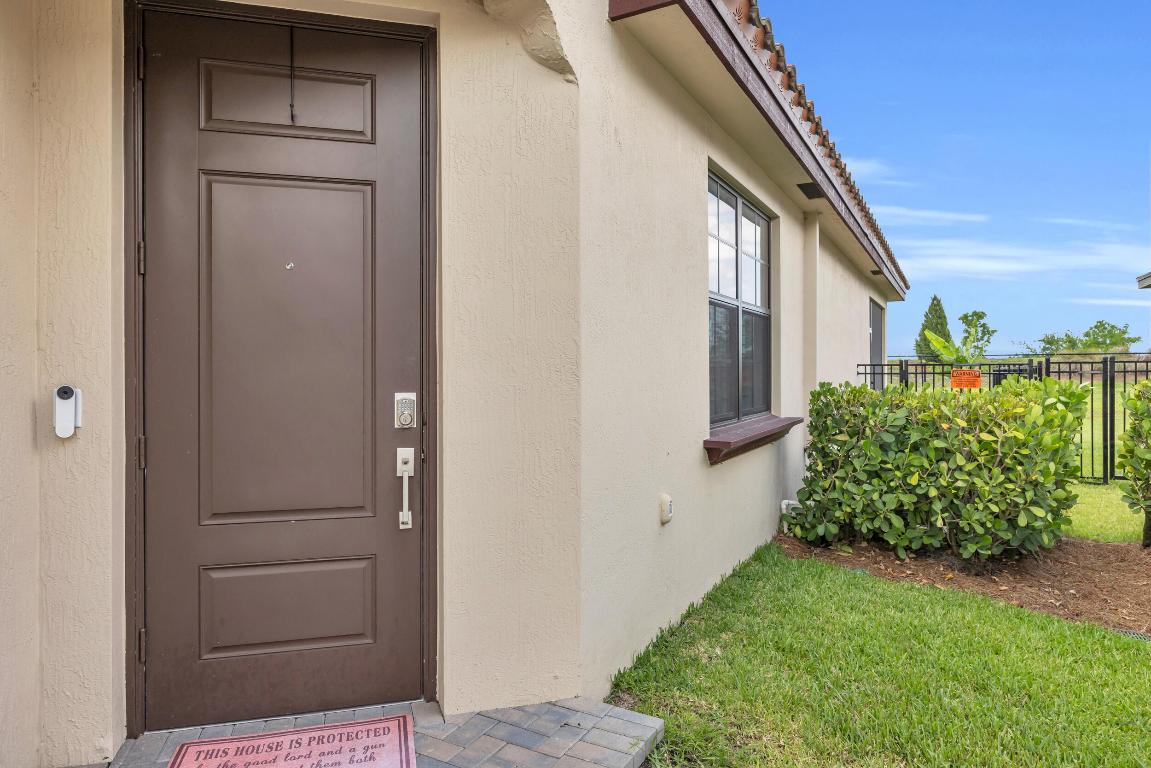 1246 Tangled Orchard Trce