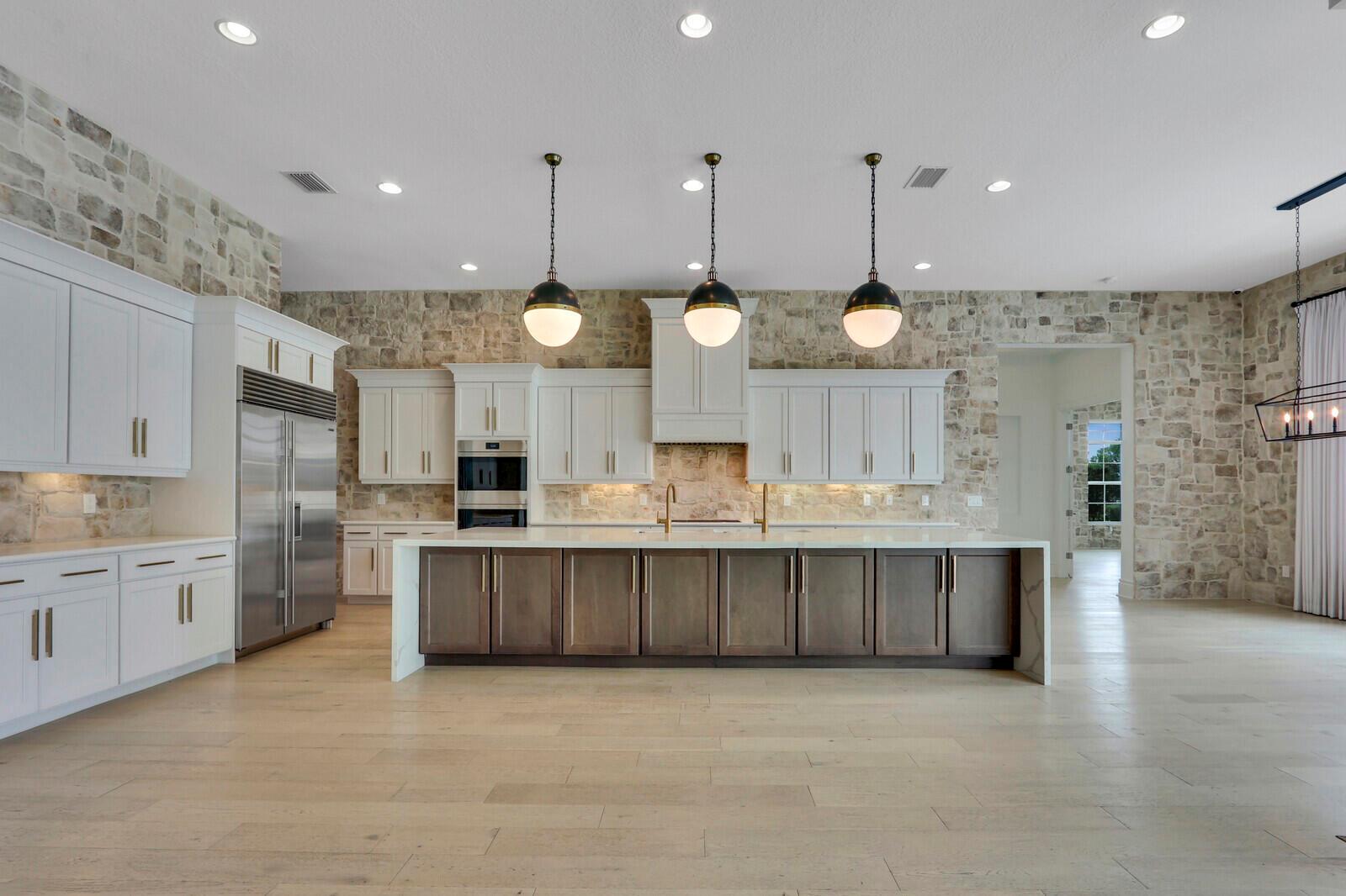 10032 Calabrese Trail