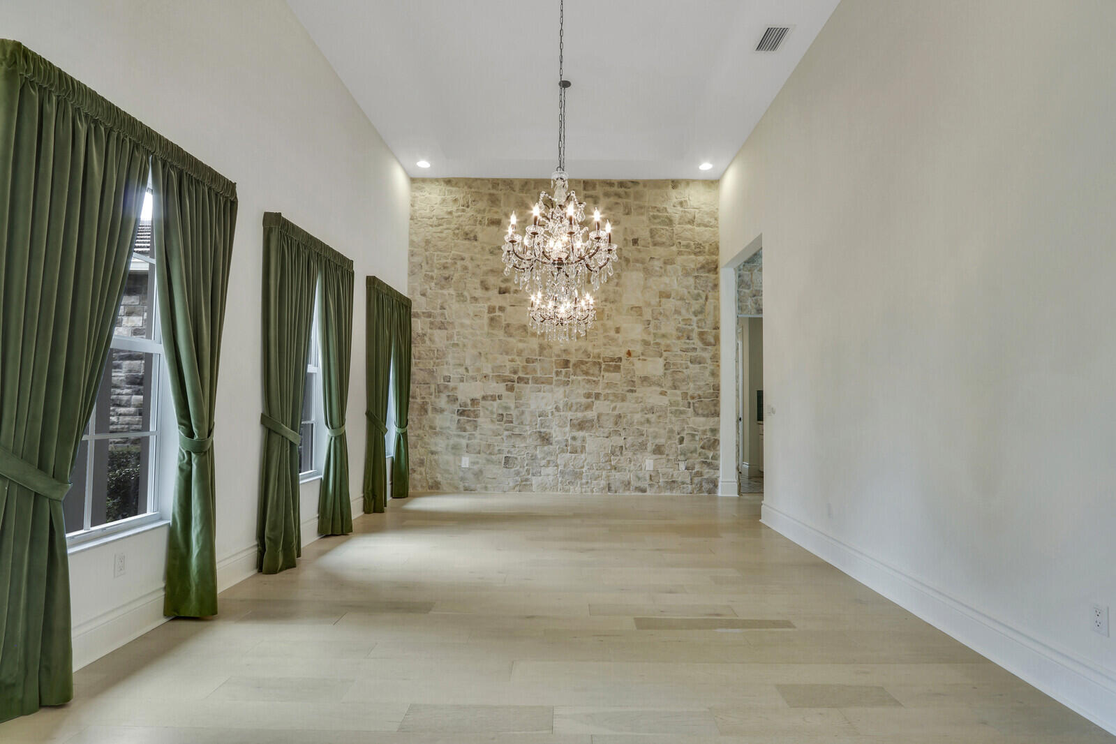 10032 Calabrese Trail