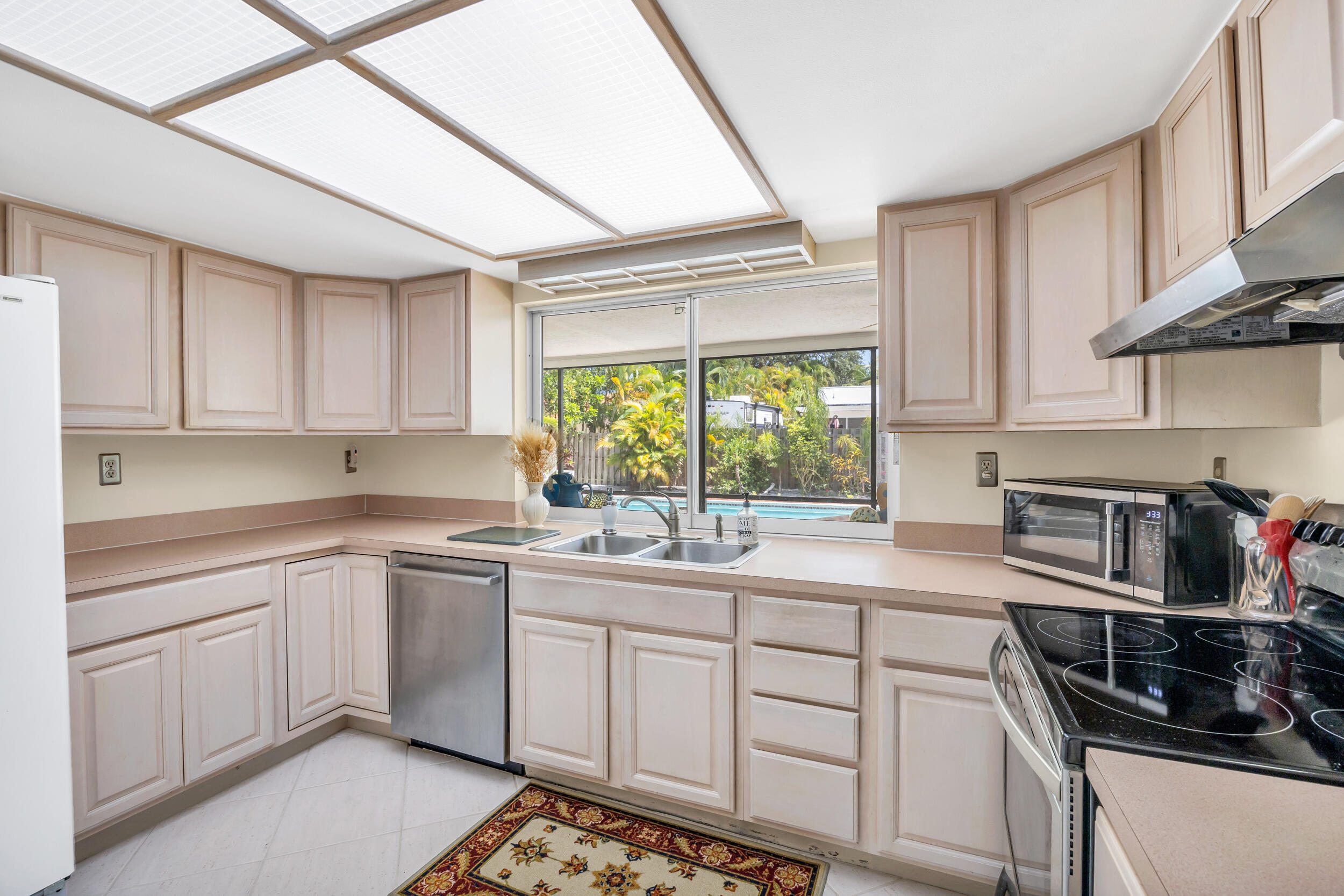 313 Country Club Drive