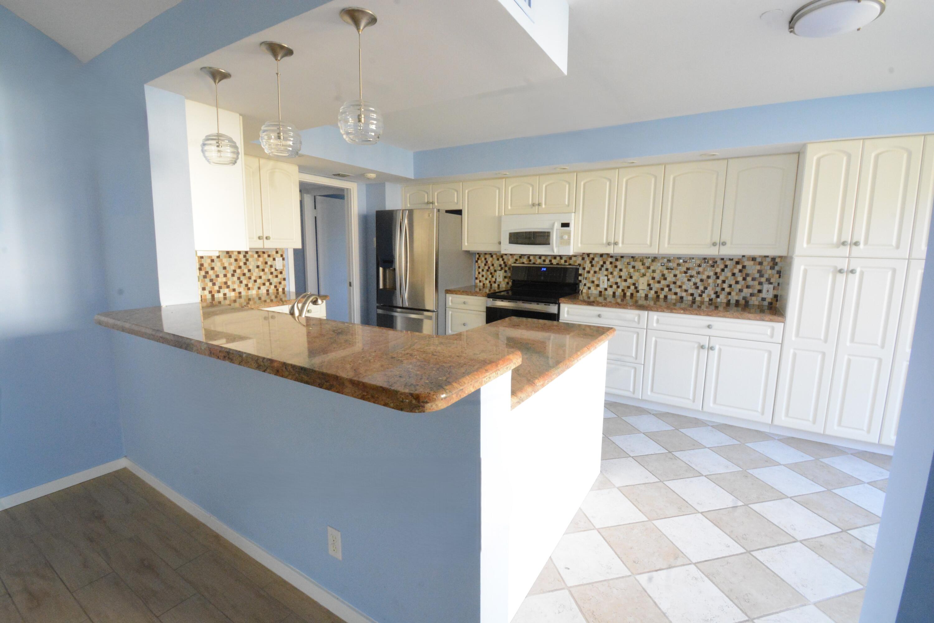 1000 N Us Highway 1 Ba305 Ba305