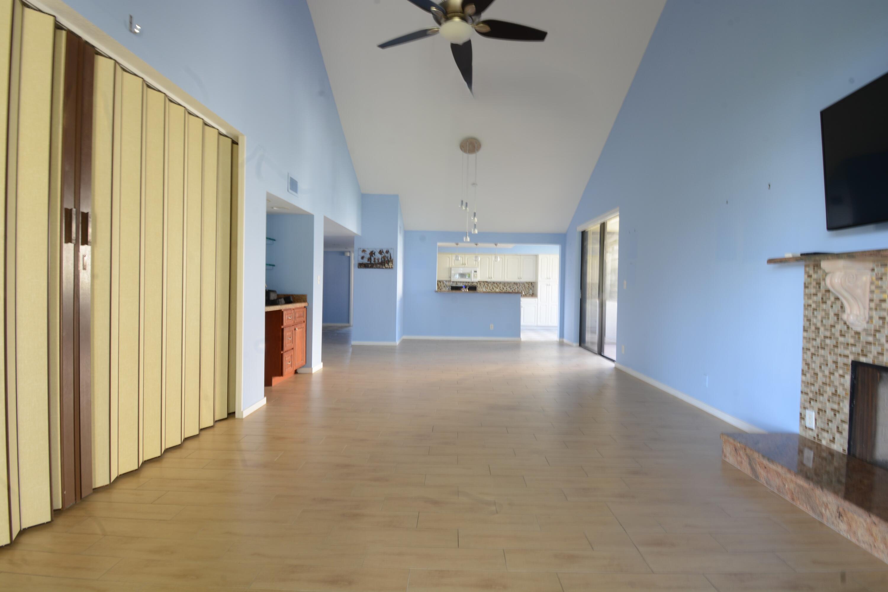 1000 N Us Highway 1 Ba305 Ba305