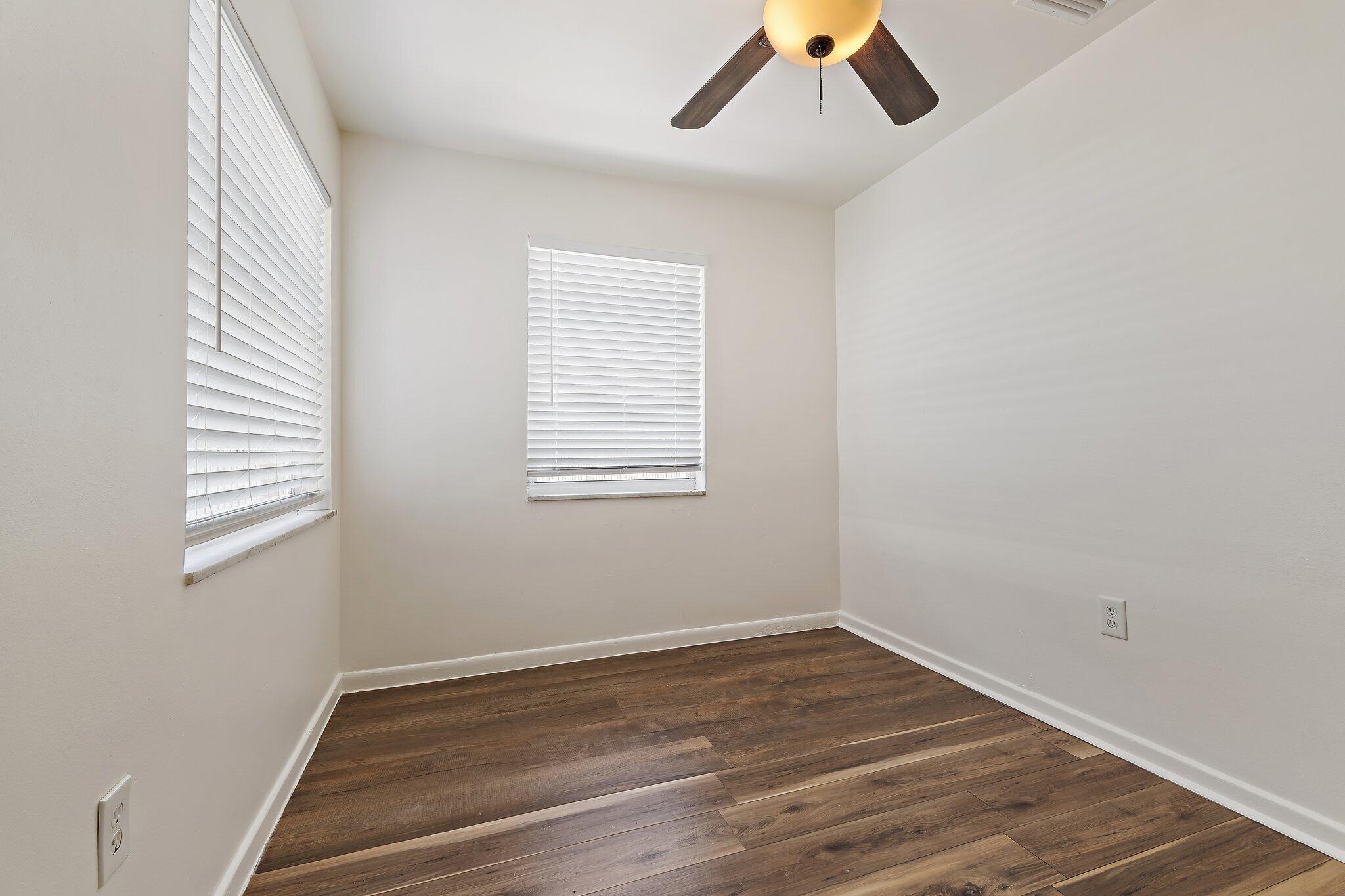 19147 SE Hillcrest Drive B