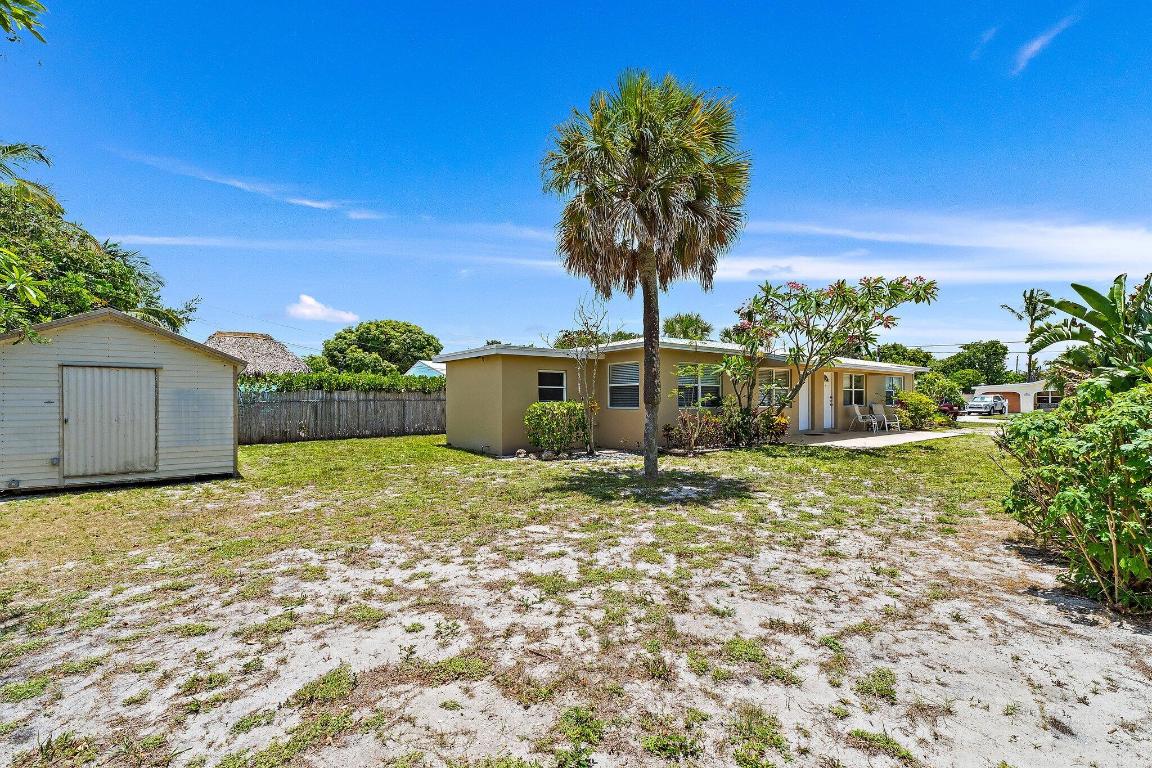 19147 SE Hillcrest Drive B