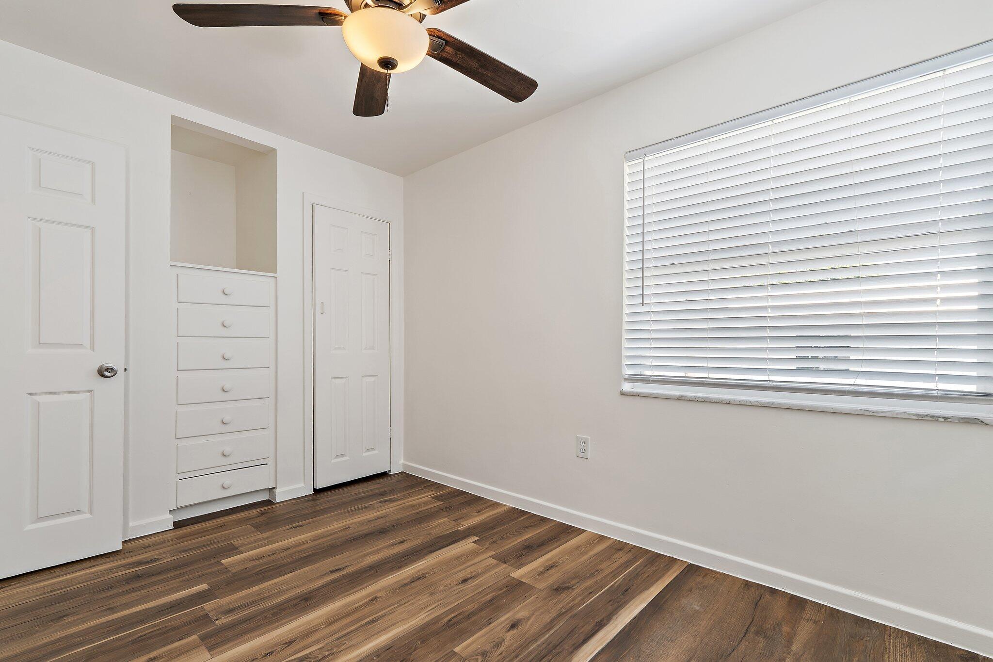 19147 SE Hillcrest Drive B