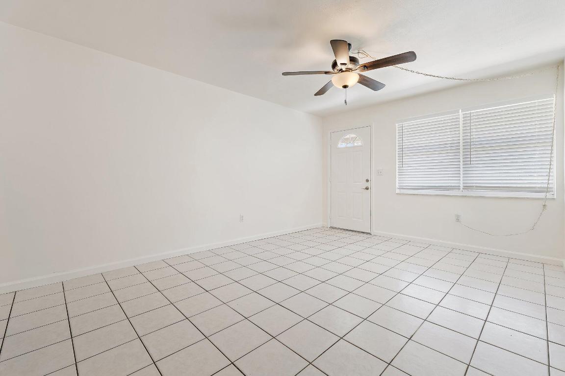 19147 SE Hillcrest Drive B