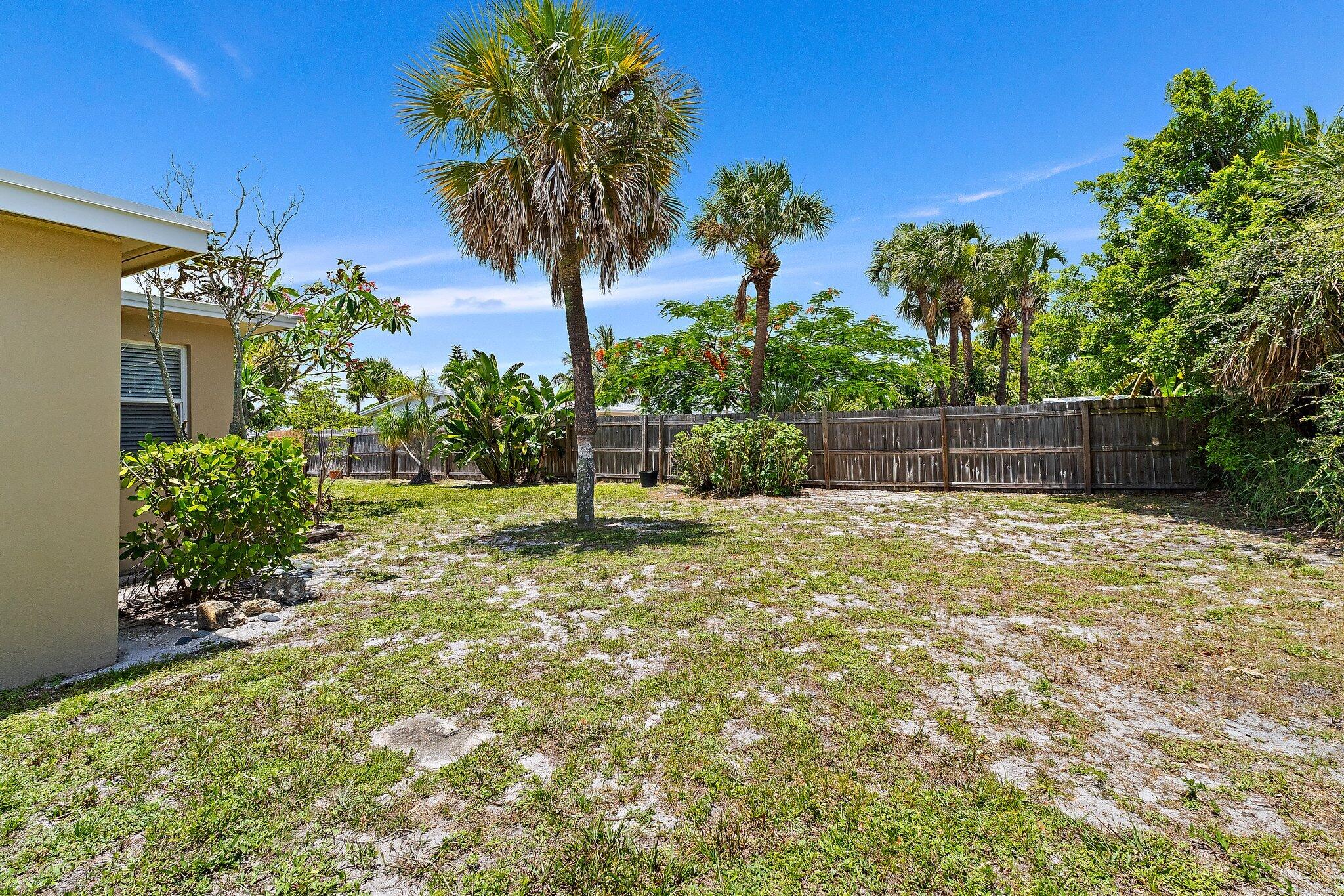 19147 SE Hillcrest Drive B