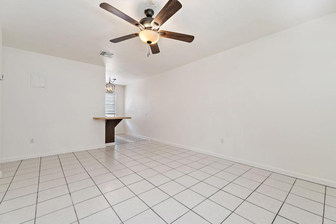 19147 SE Hillcrest Drive B