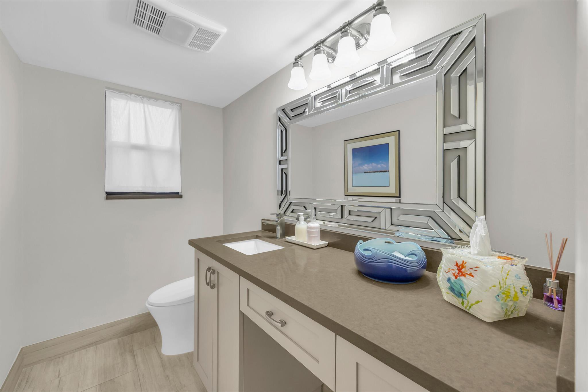 25 SE Turtle Creek Drive B