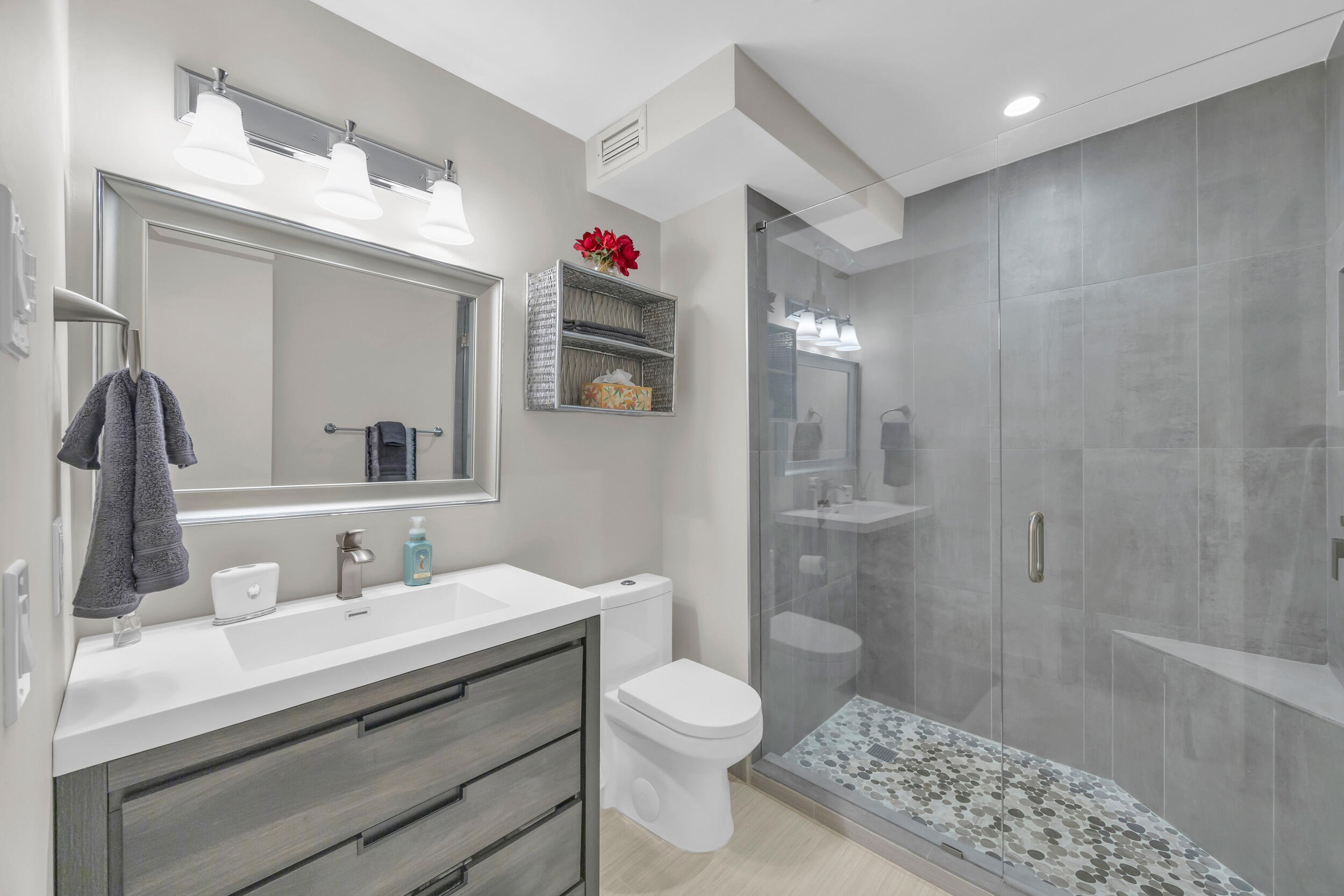 25 SE Turtle Creek Drive B