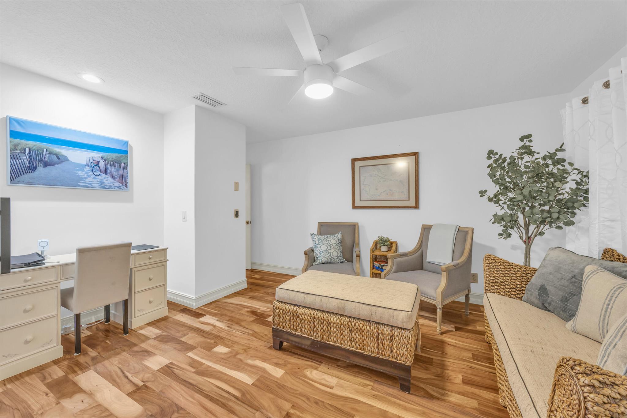 25 SE Turtle Creek Drive B