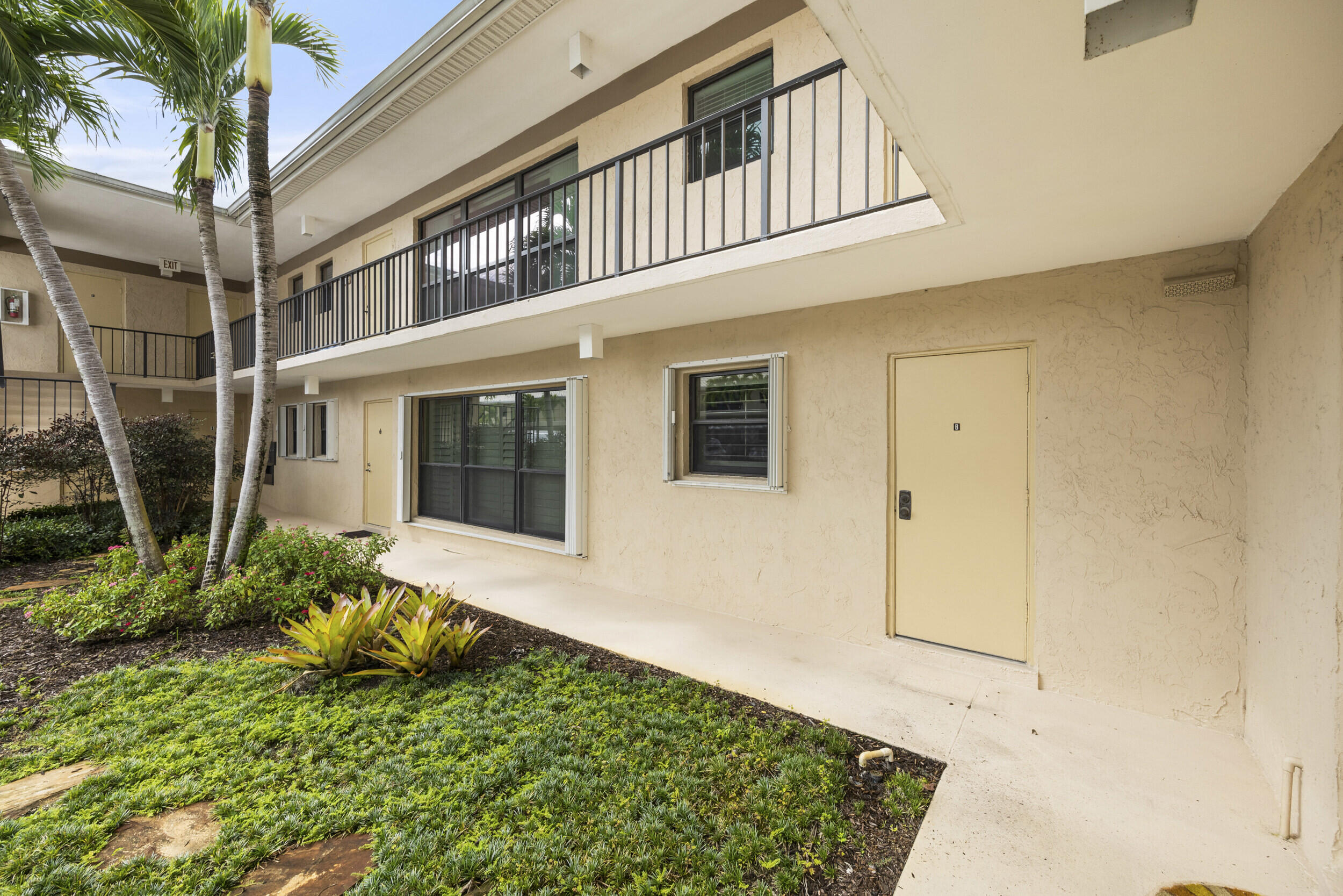 25 SE Turtle Creek Drive B