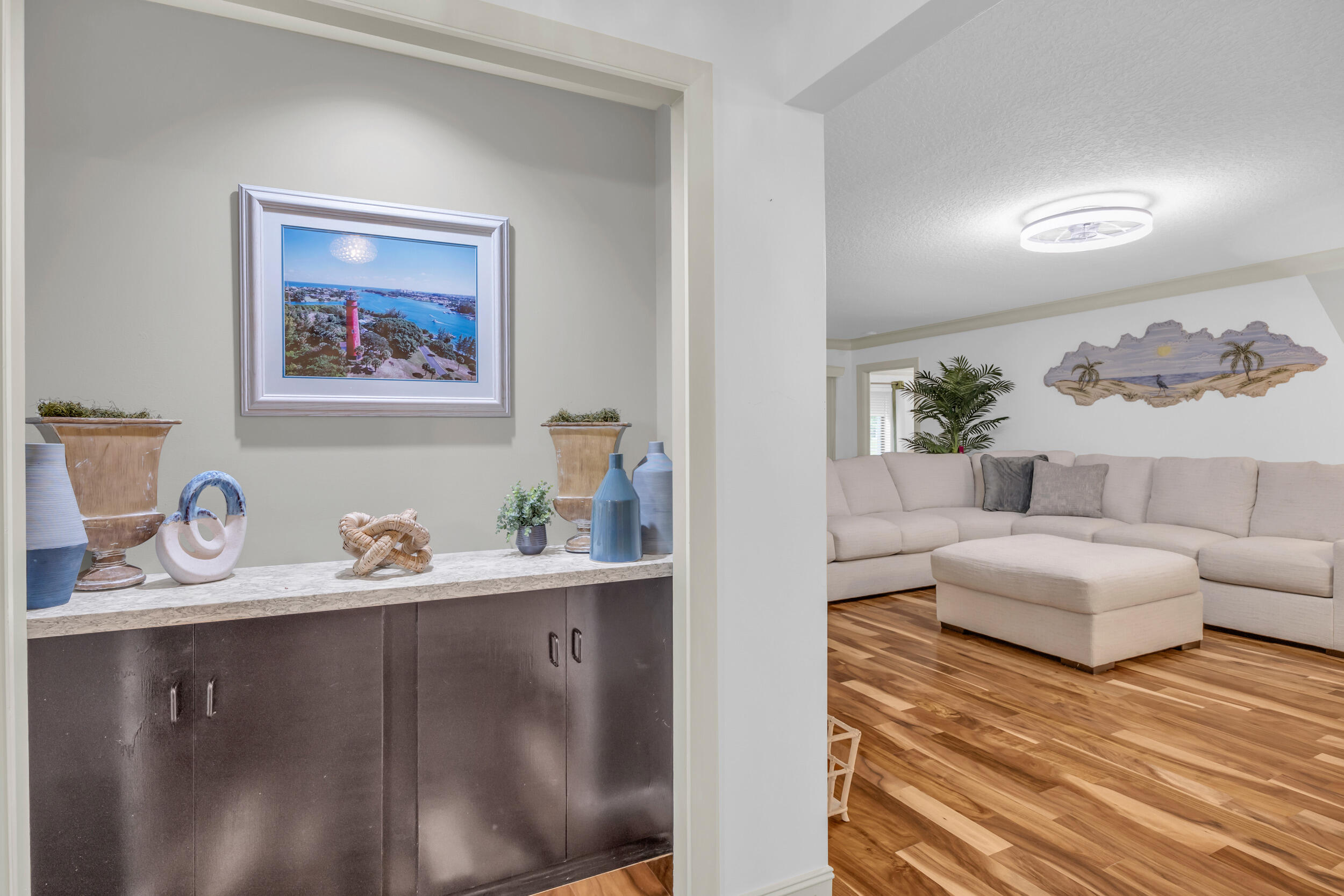 25 SE Turtle Creek Drive B