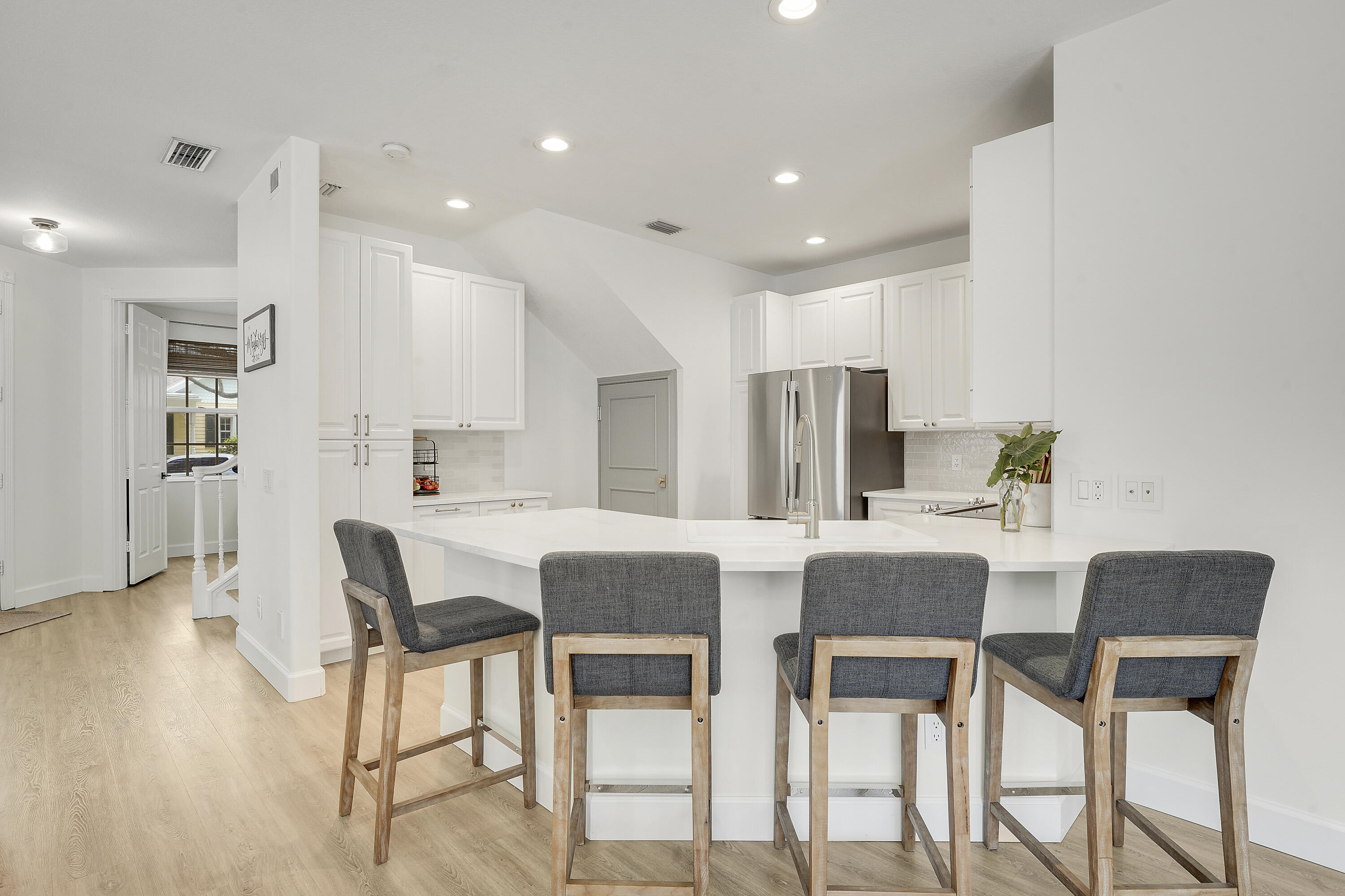123 Date Palm Drive