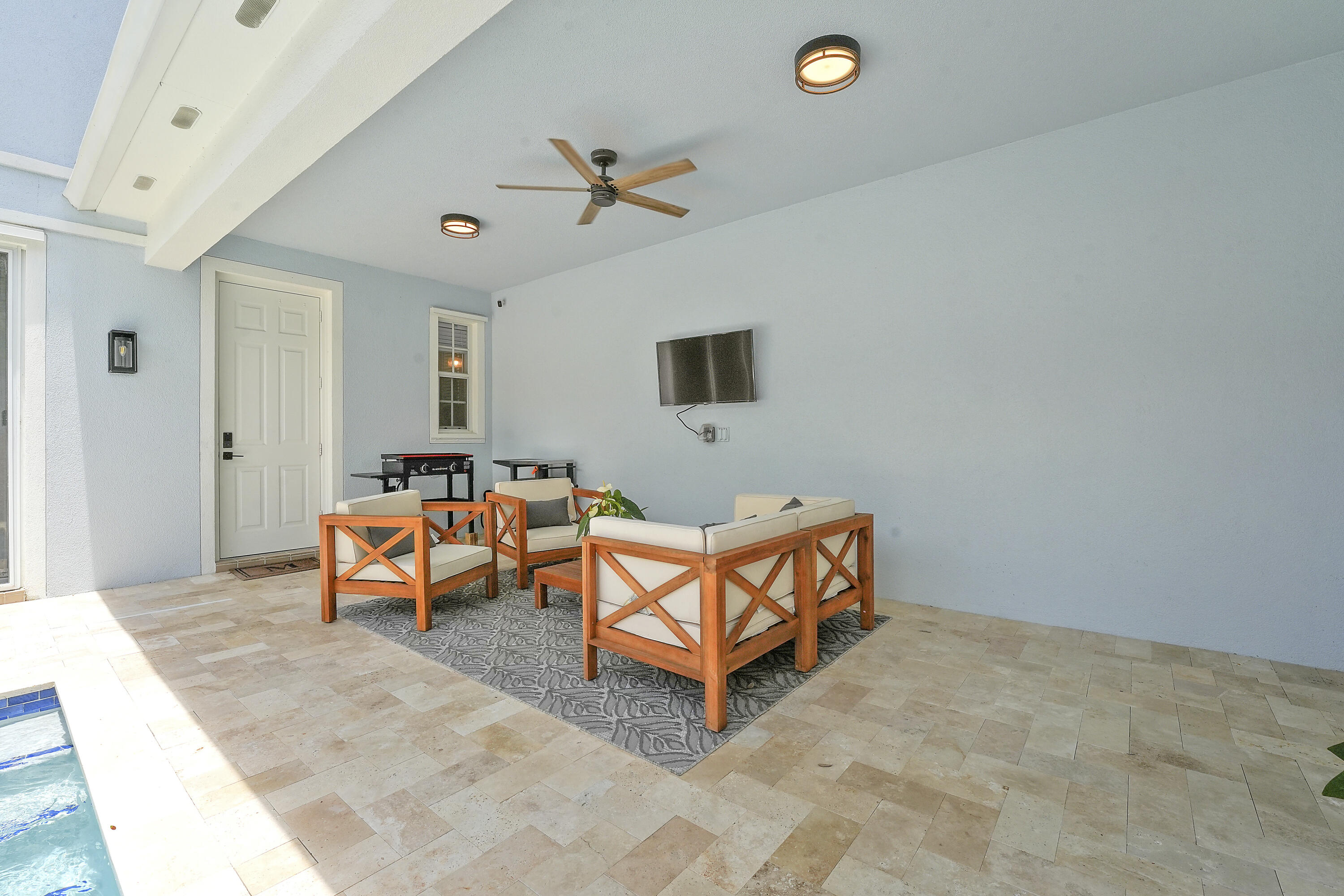 123 Date Palm Drive