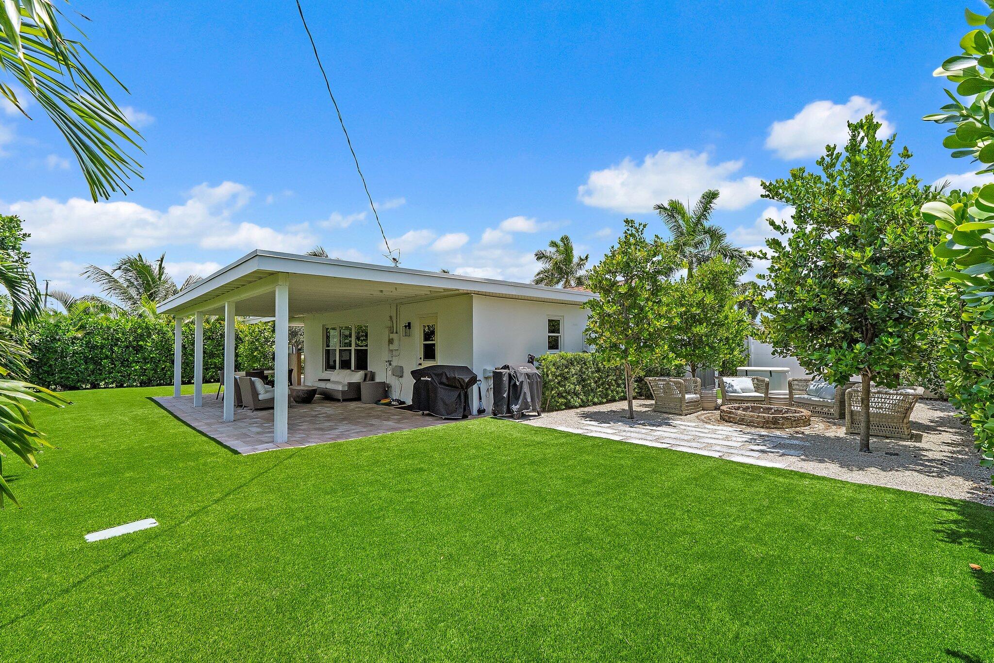 2449 Palm Road