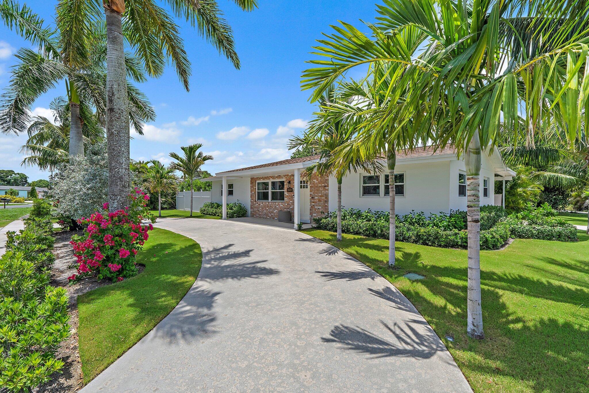 2449 Palm Road