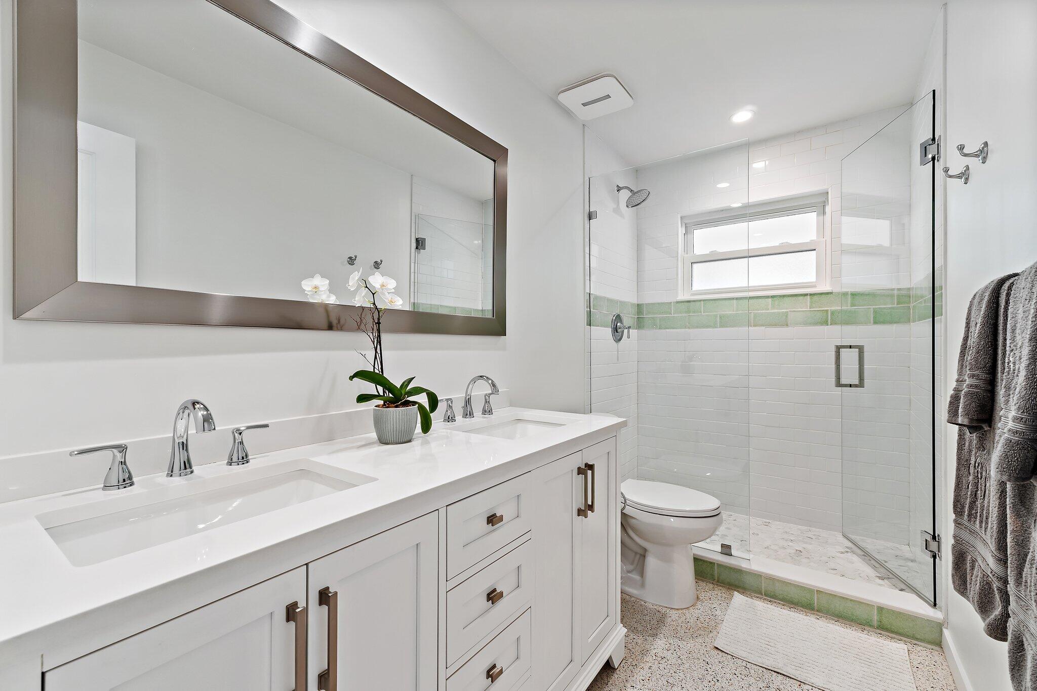 2449 Palm Road