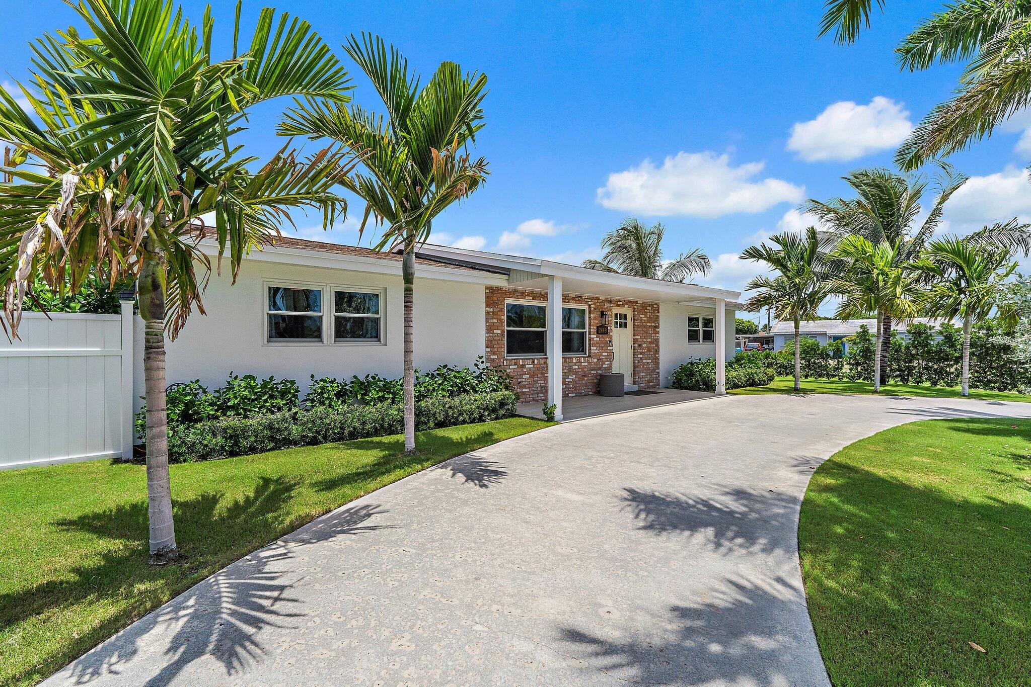 2449 Palm Road