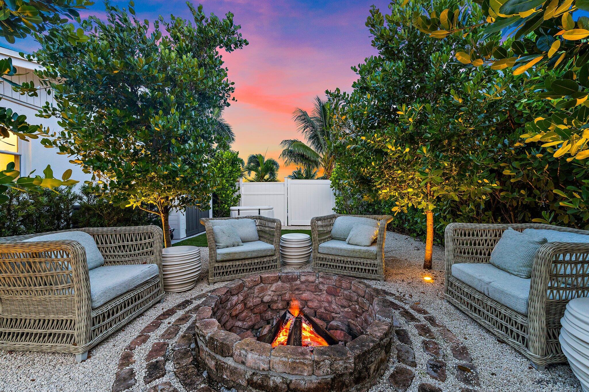 2449 Palm Road