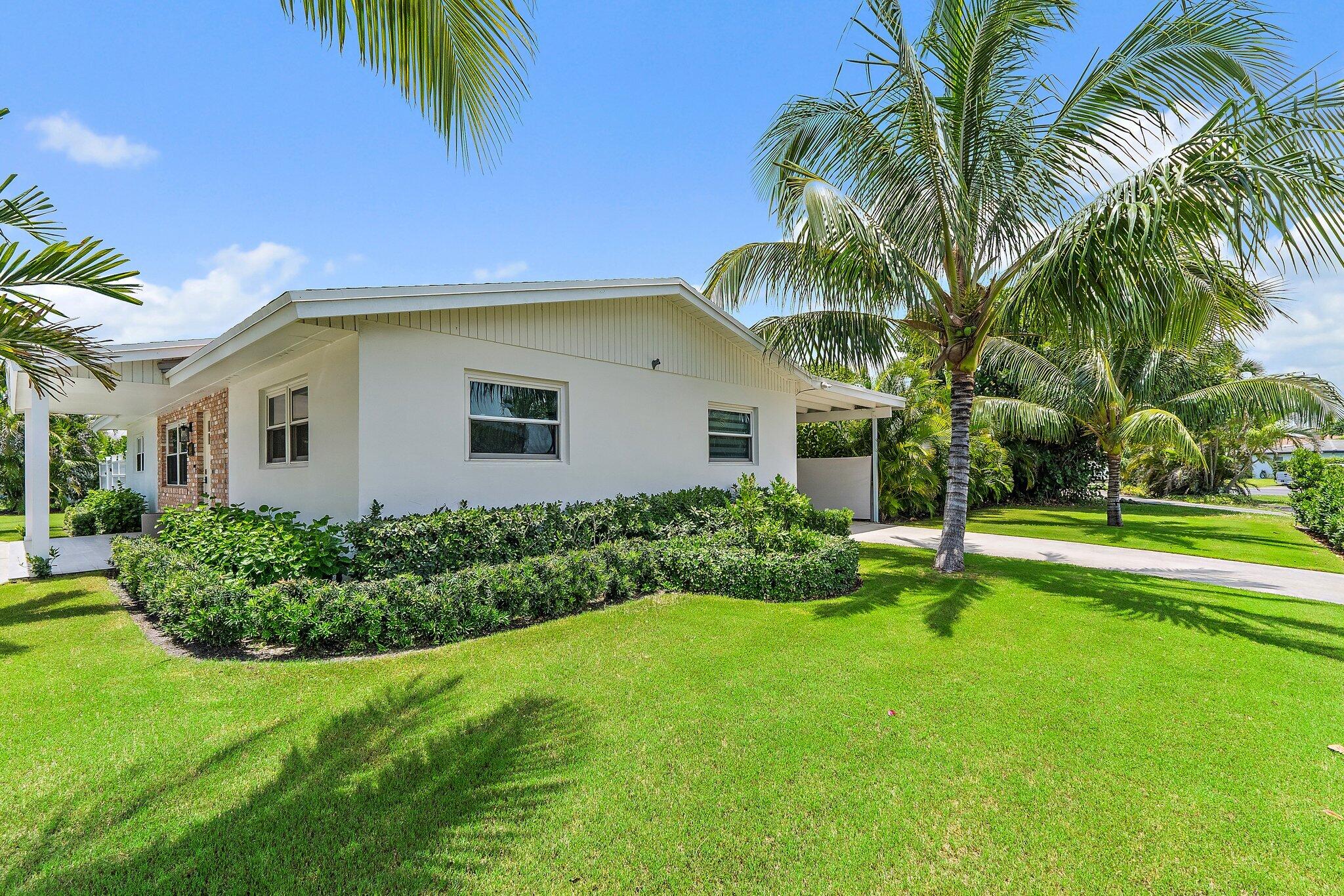 2449 Palm Road