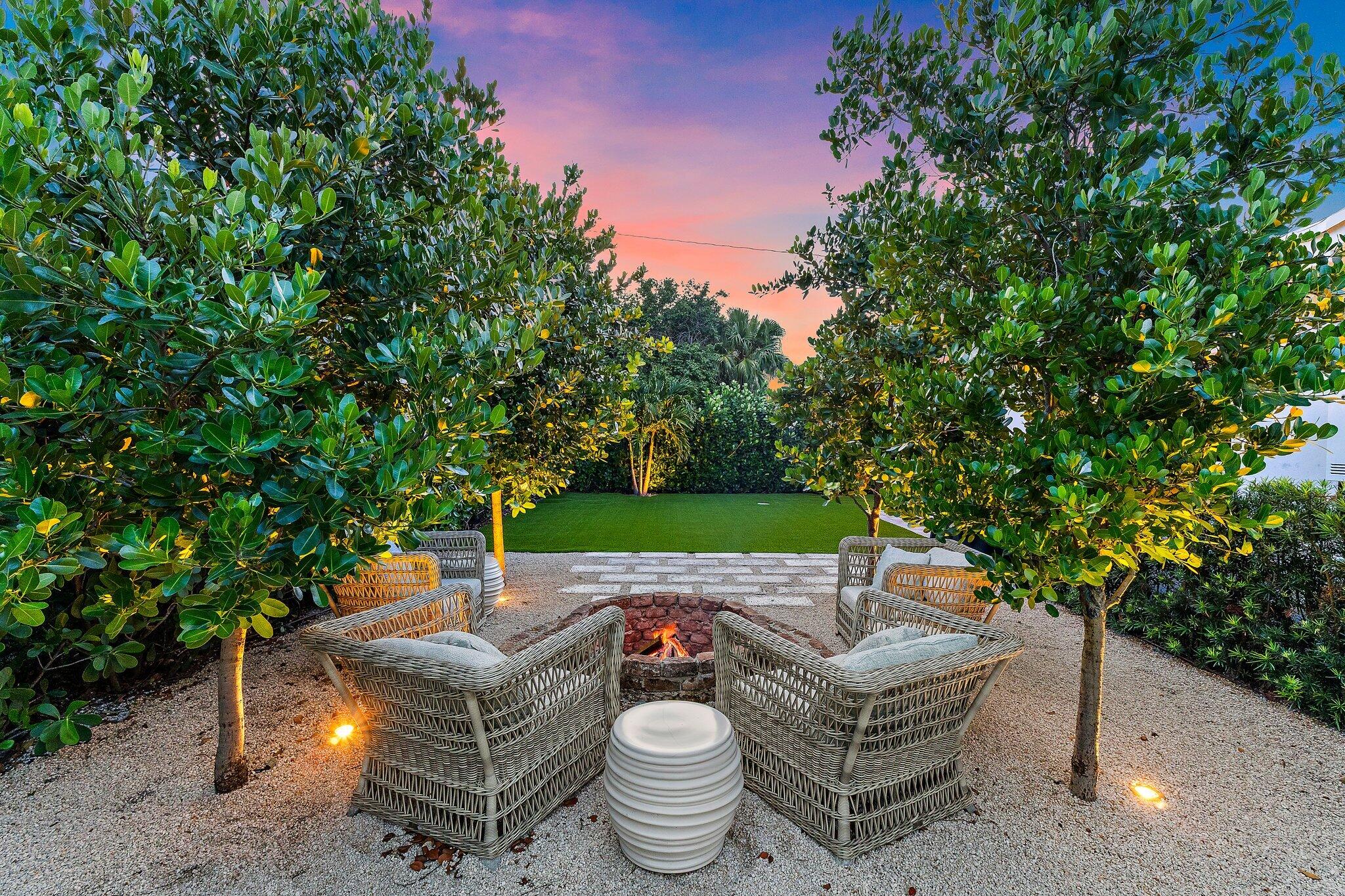 2449 Palm Road