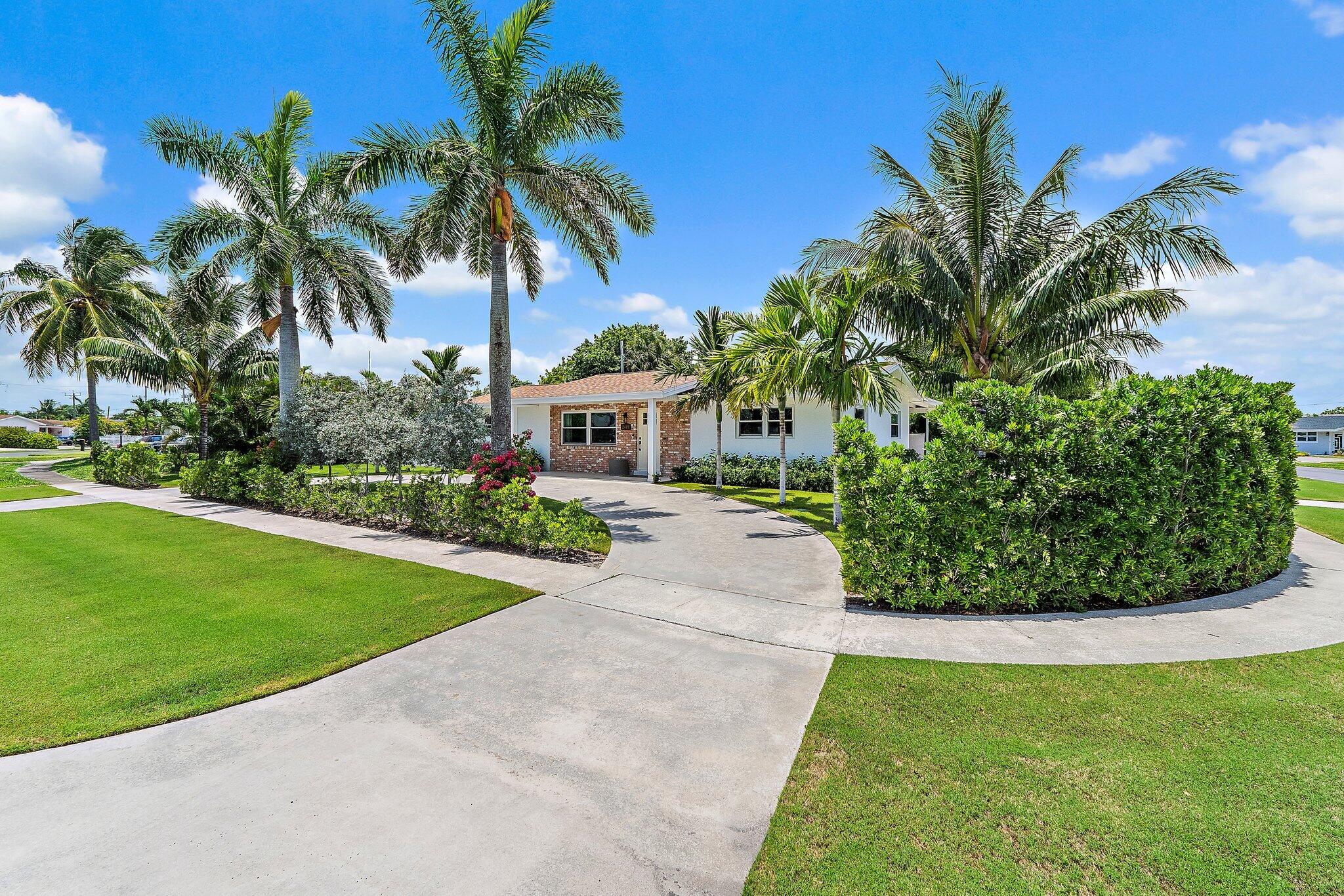 2449 Palm Road