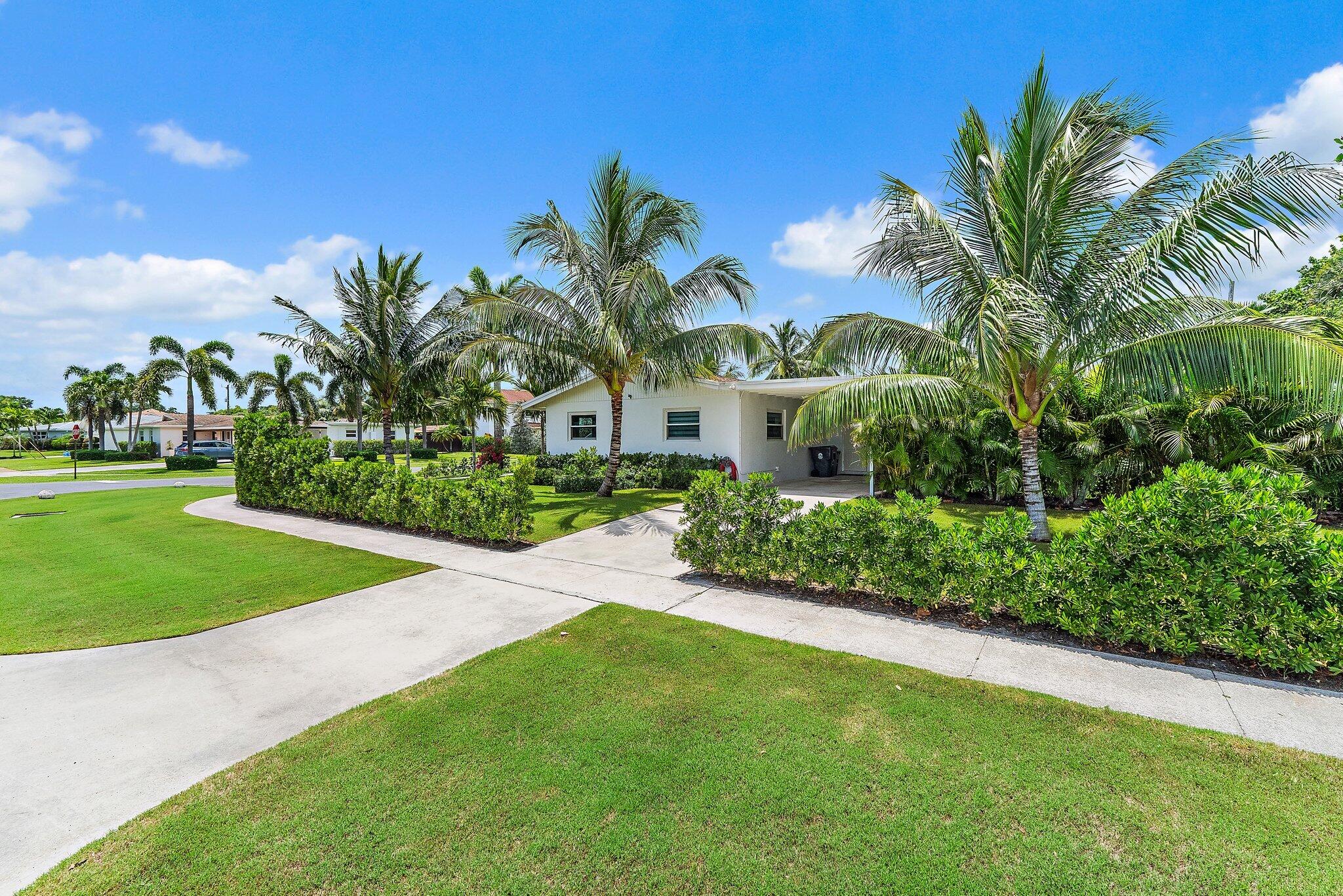 2449 Palm Road
