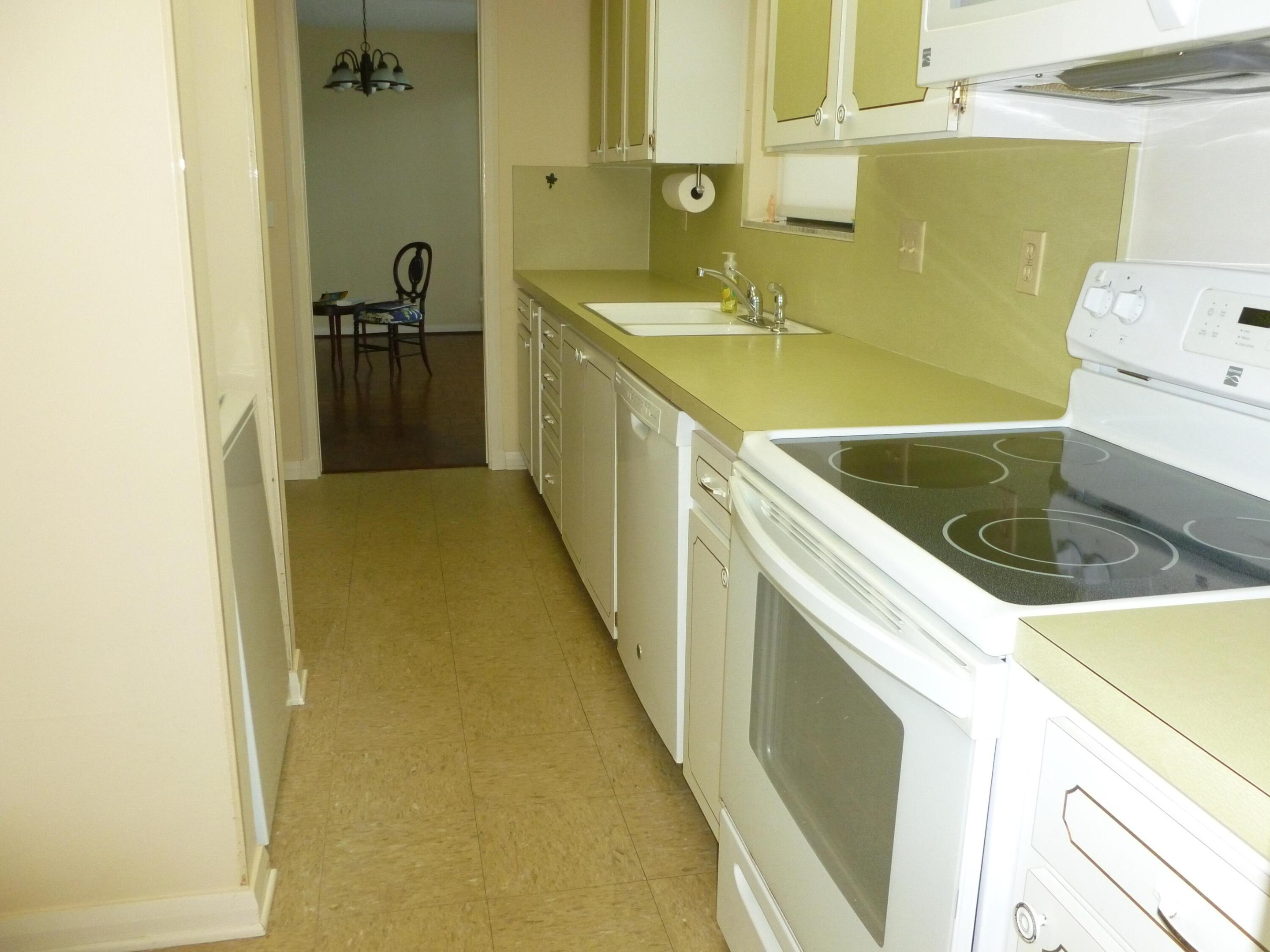 20 SE Turtle Creek Drive F