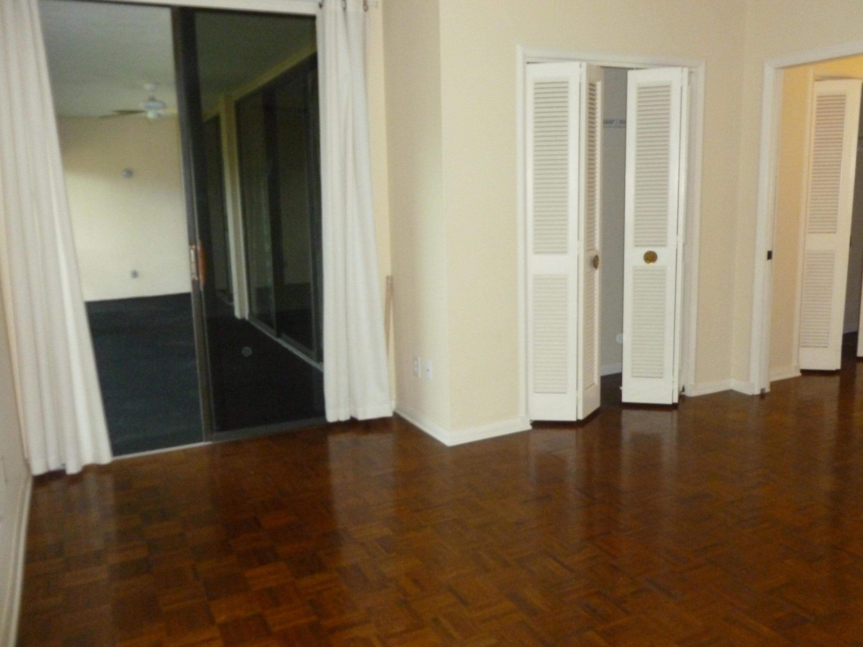 20 SE Turtle Creek Drive F