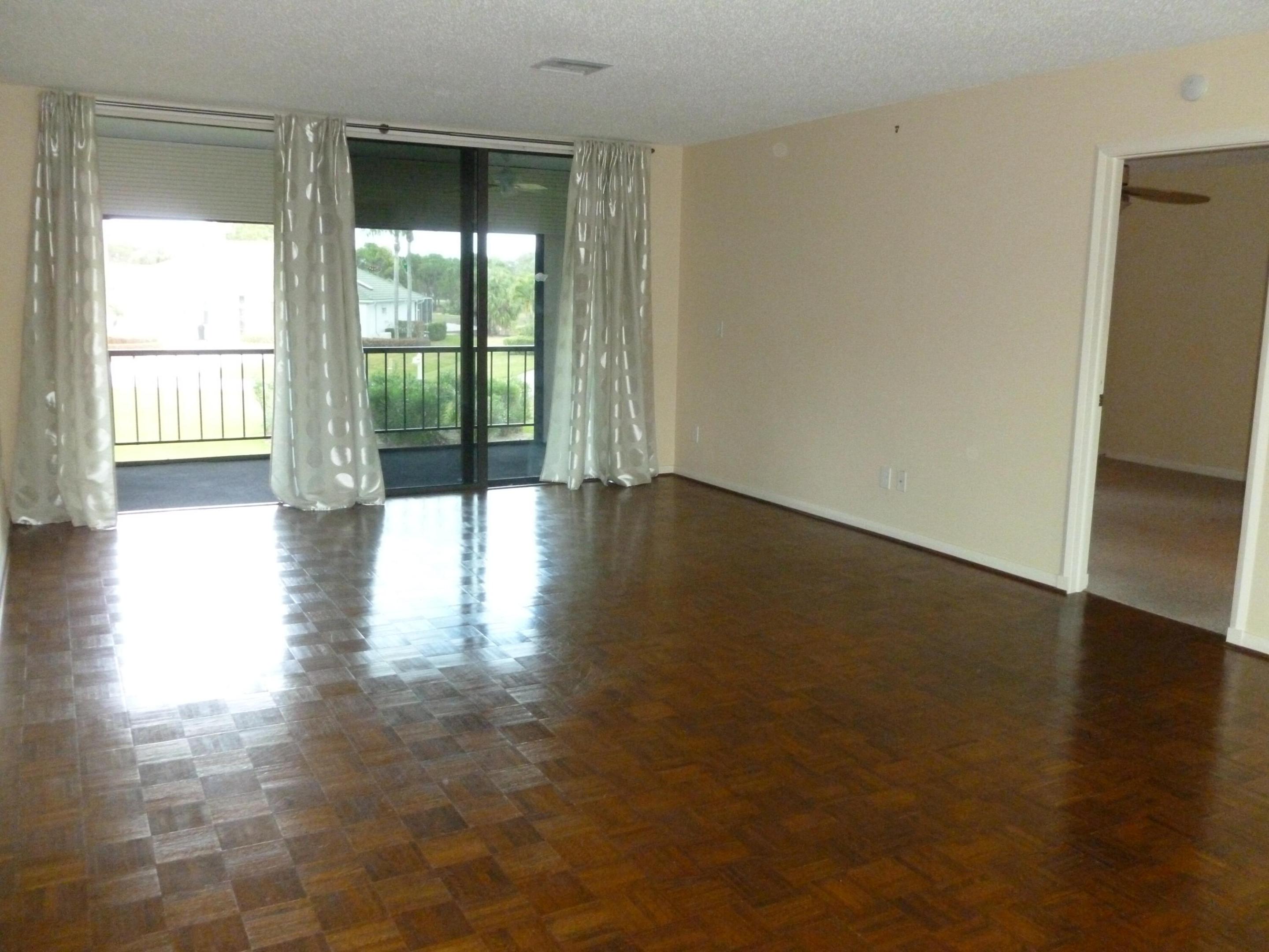 20 SE Turtle Creek Drive F