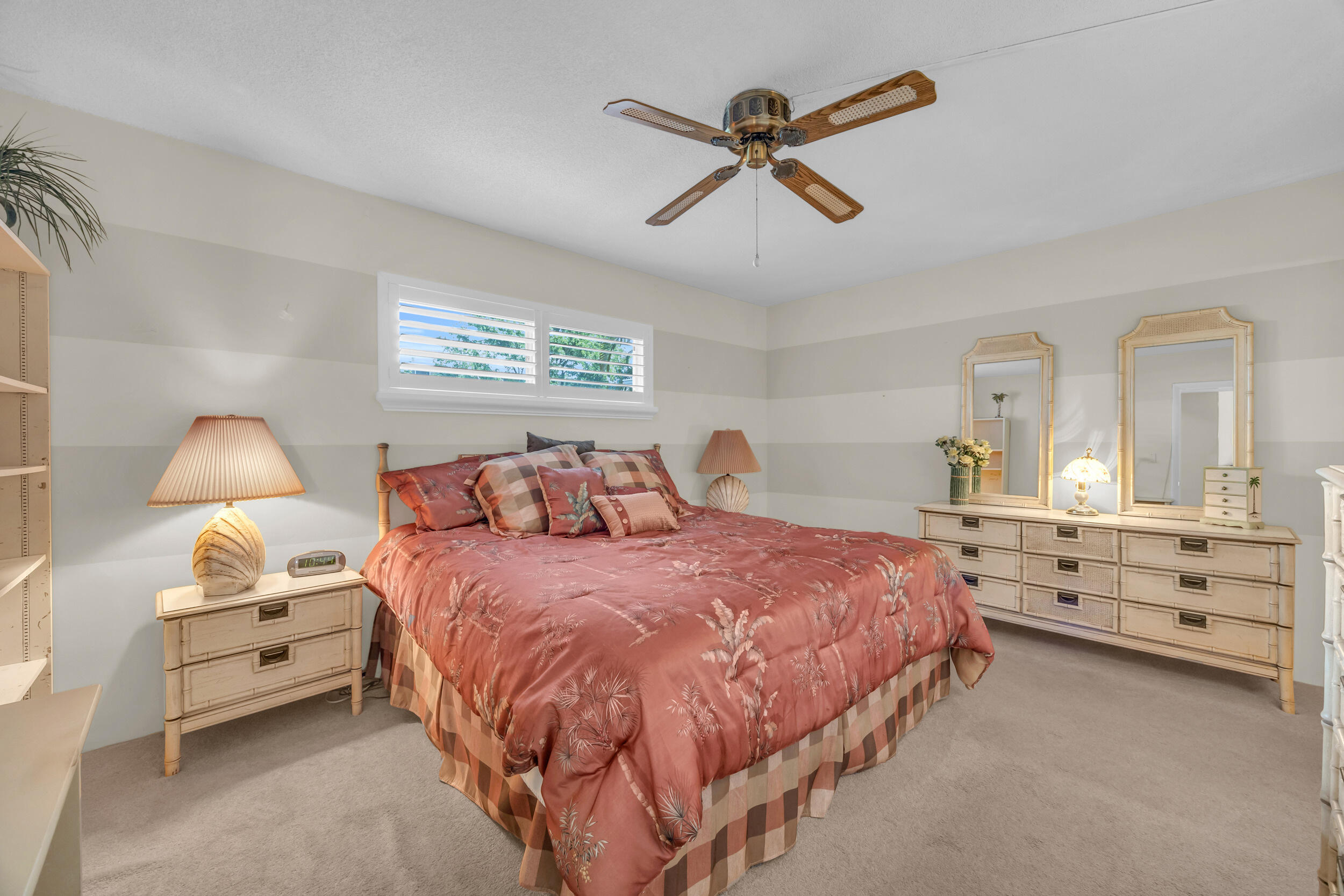 2724 Garden Drive S 108