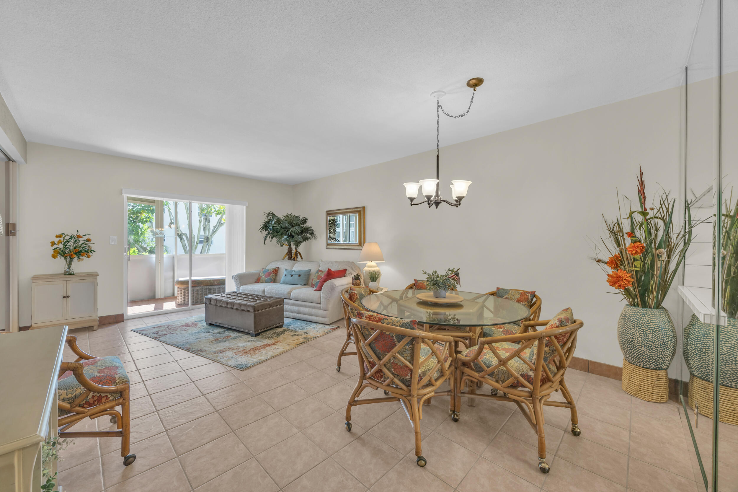 2724 Garden Drive S 108