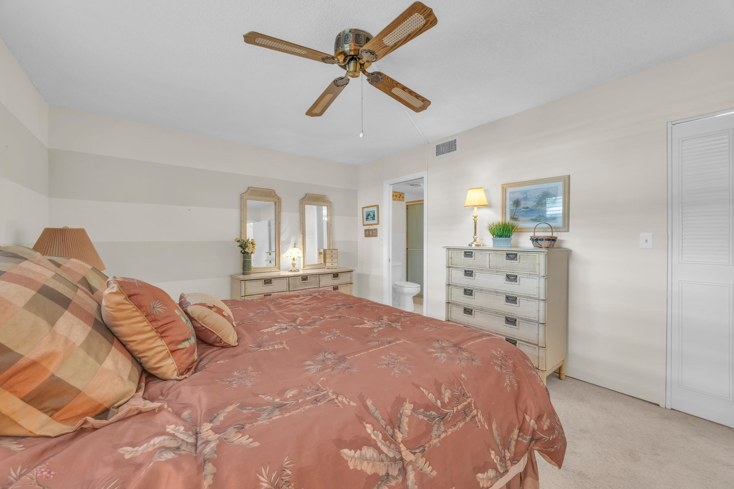 2724 Garden Drive S 108