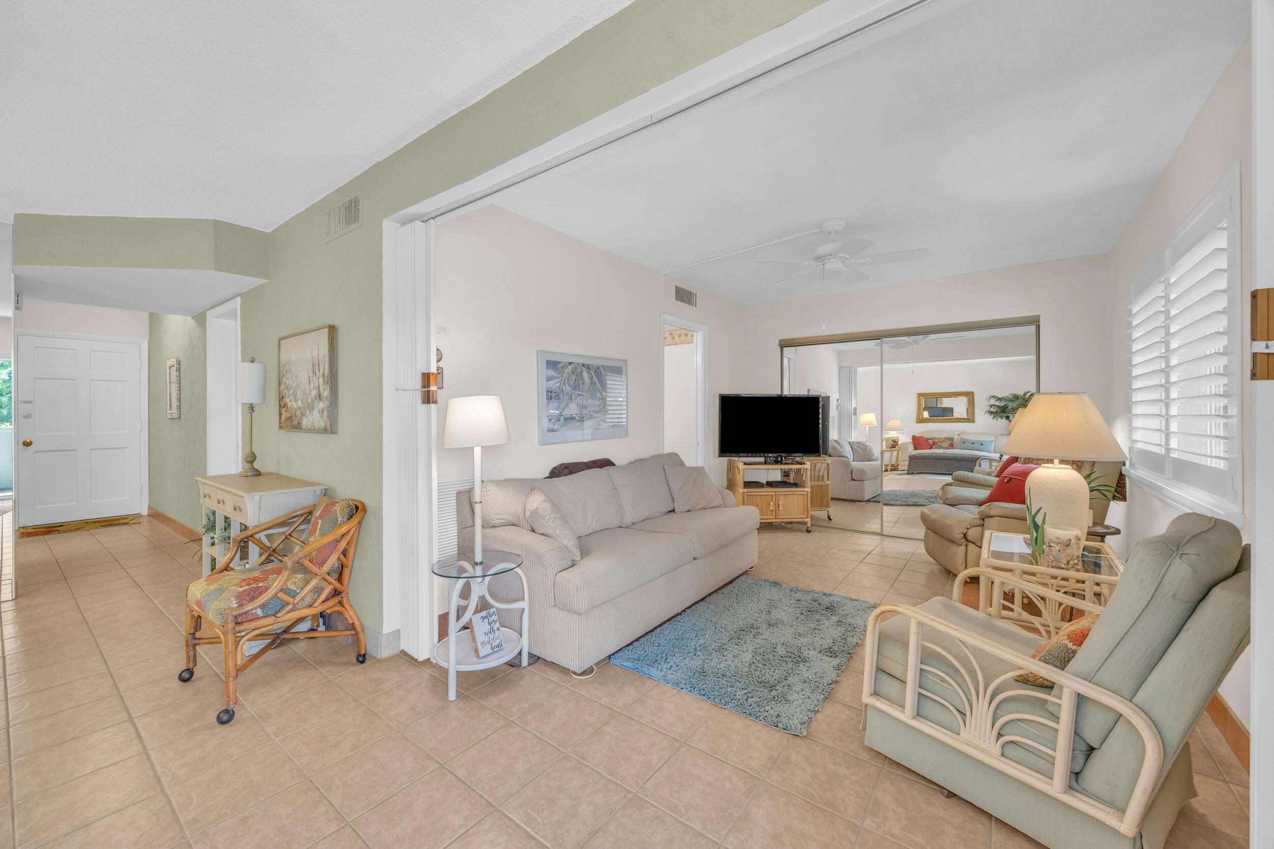 2724 Garden Drive S 108