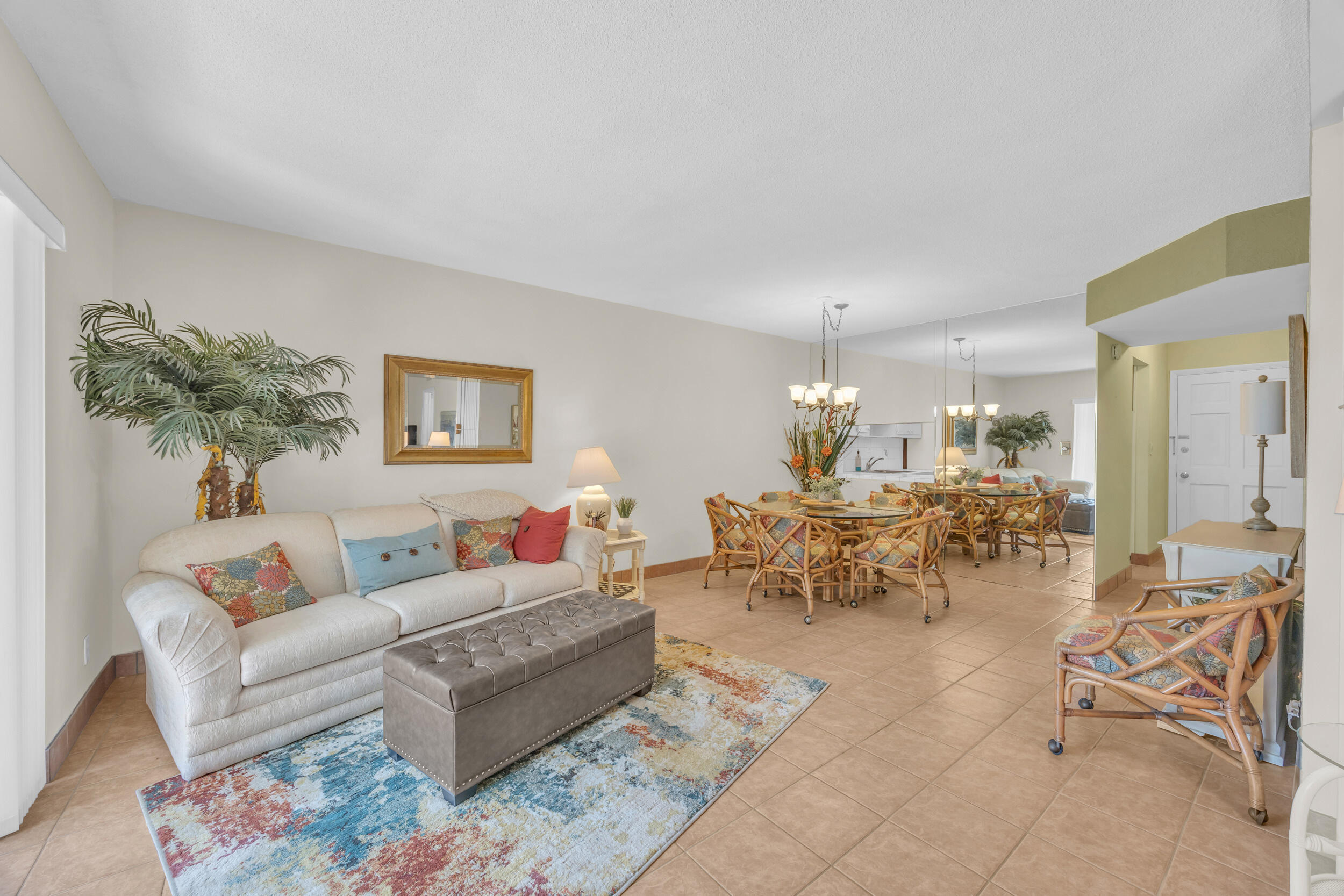 2724 Garden Drive S 108