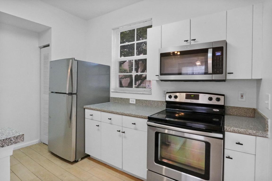 4784 S Central Boulevard 10