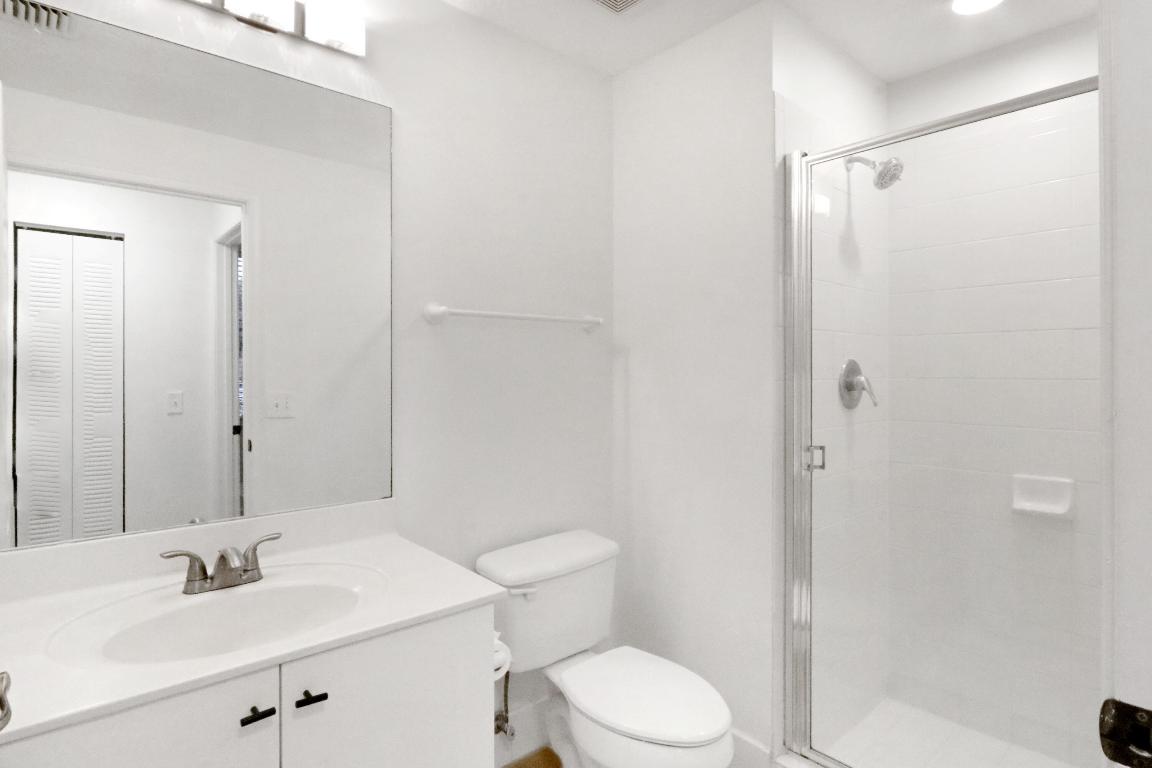 4784 S Central Boulevard 10