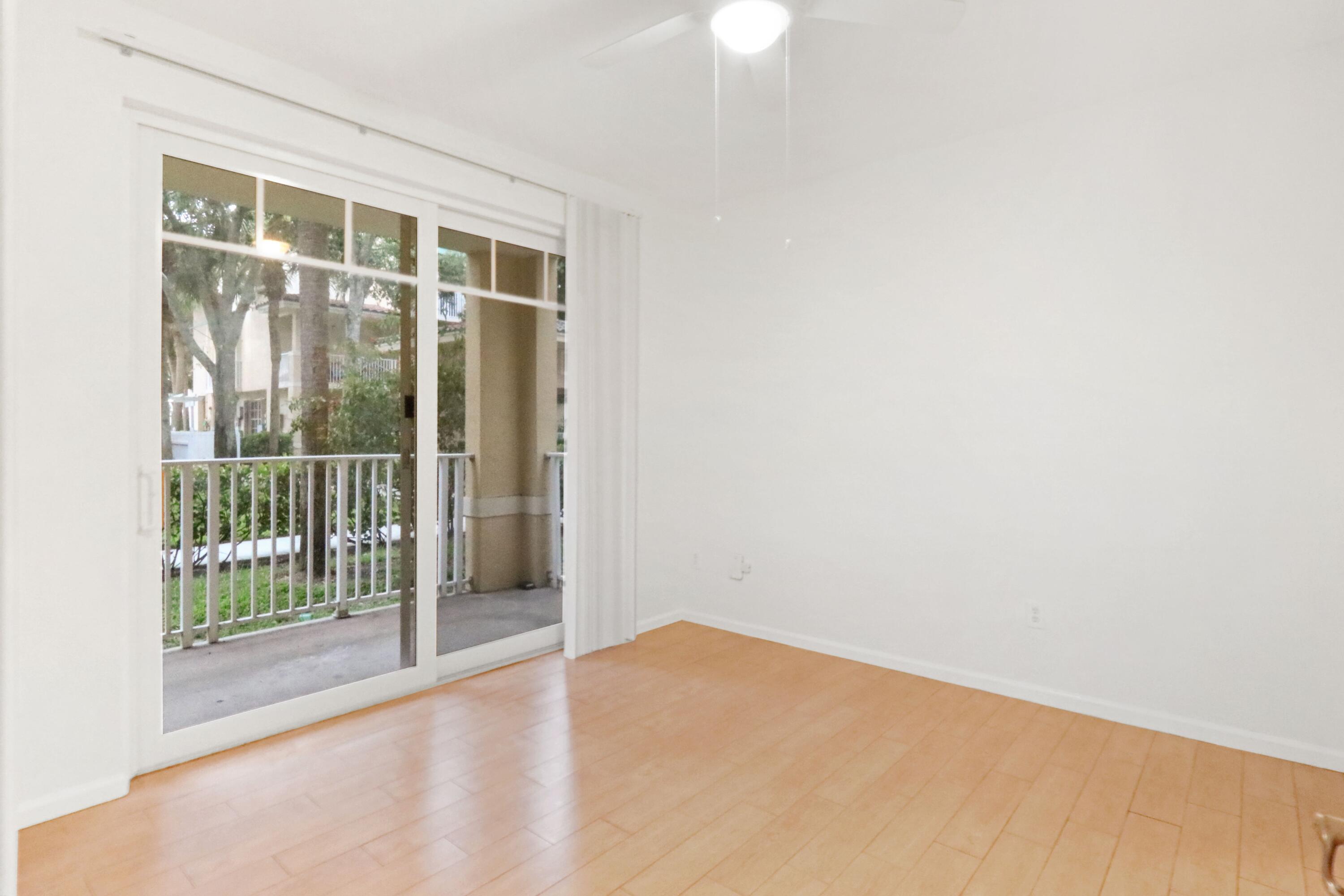 4784 S Central Boulevard 10