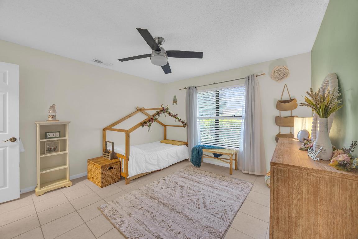 6558 SE Roanoke Court