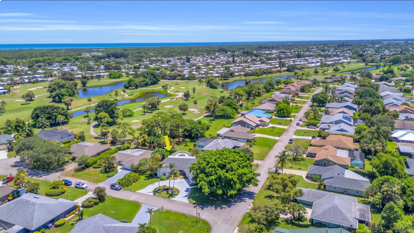 6558 SE Roanoke Court