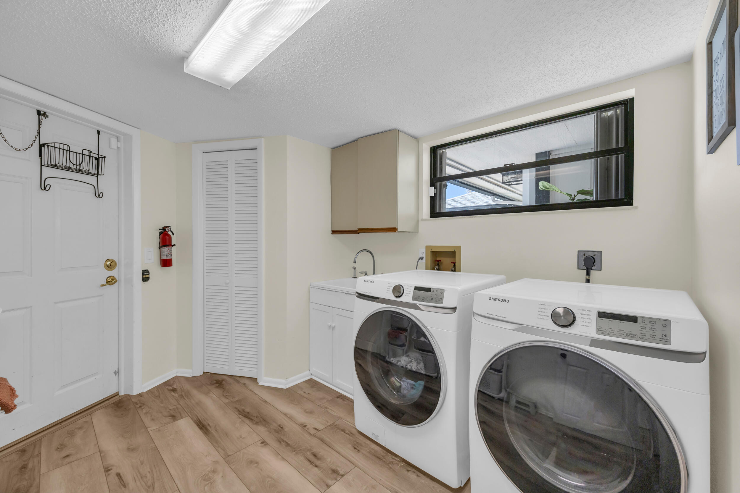 6558 SE Roanoke Court