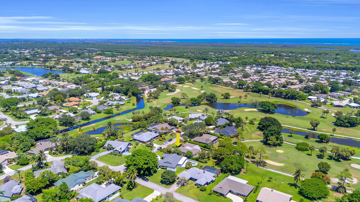 6558 SE Roanoke Court