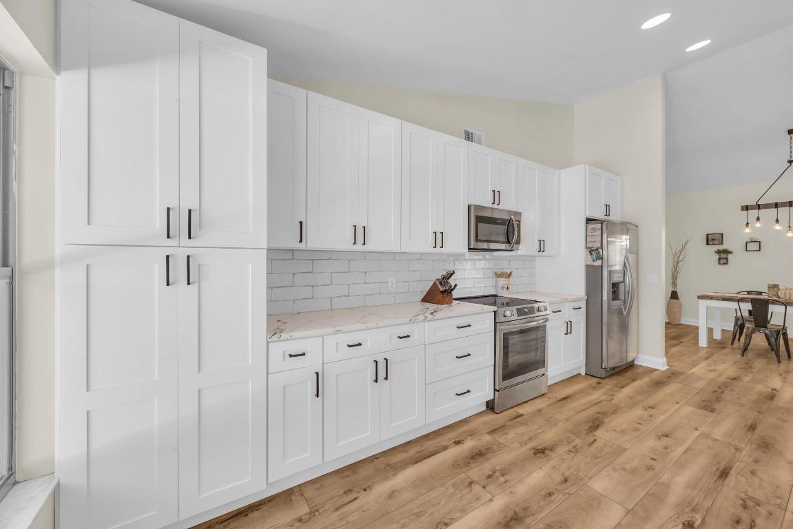 6558 SE Roanoke Court