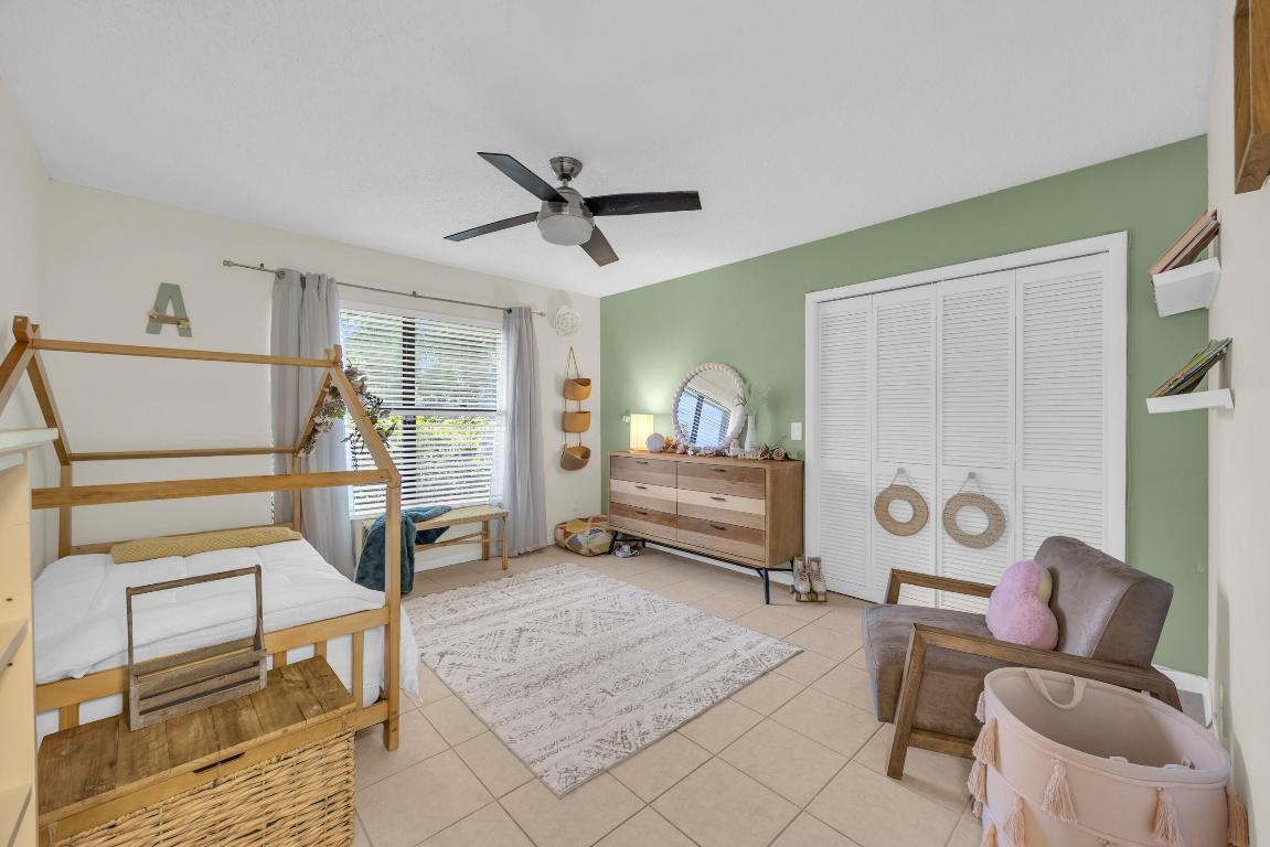 6558 SE Roanoke Court