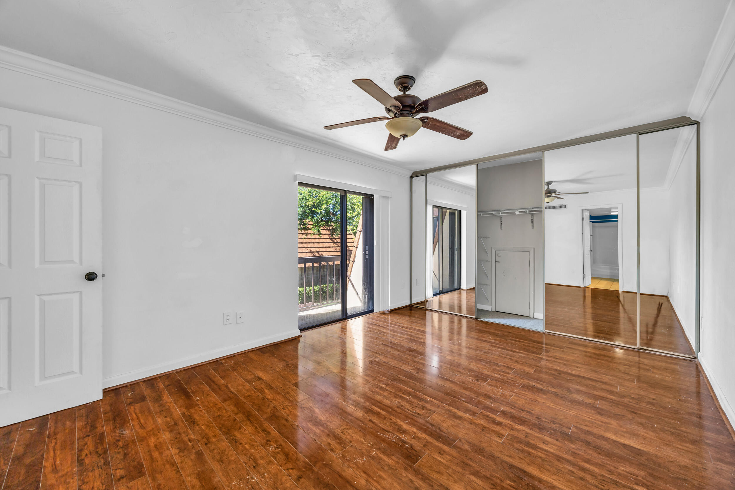 825 Center Street 49a