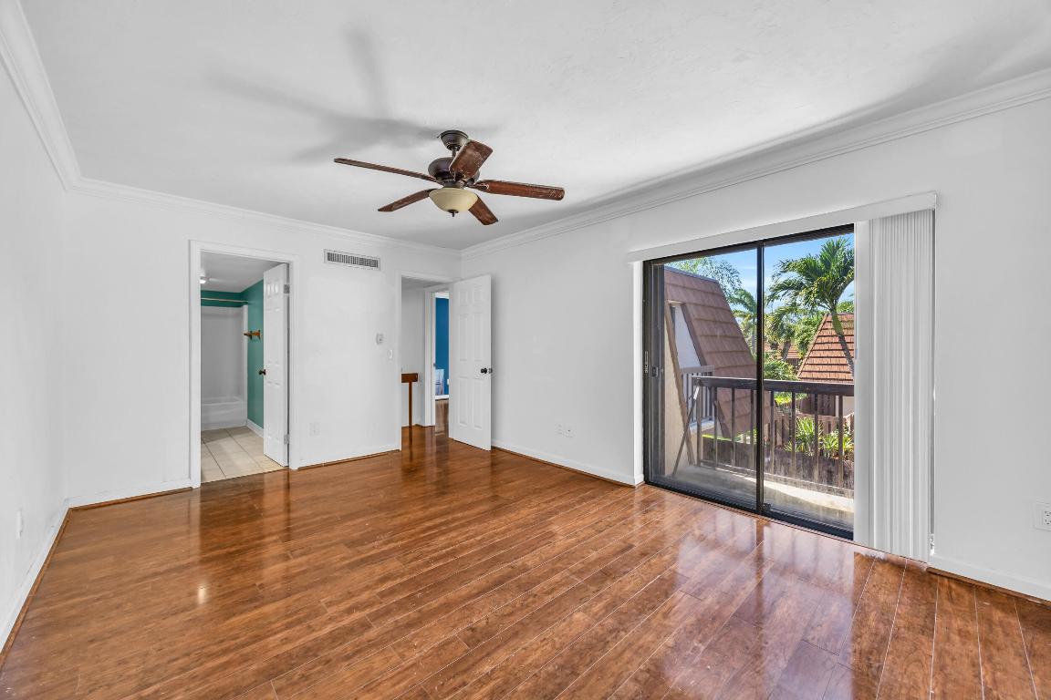 825 Center Street 49a