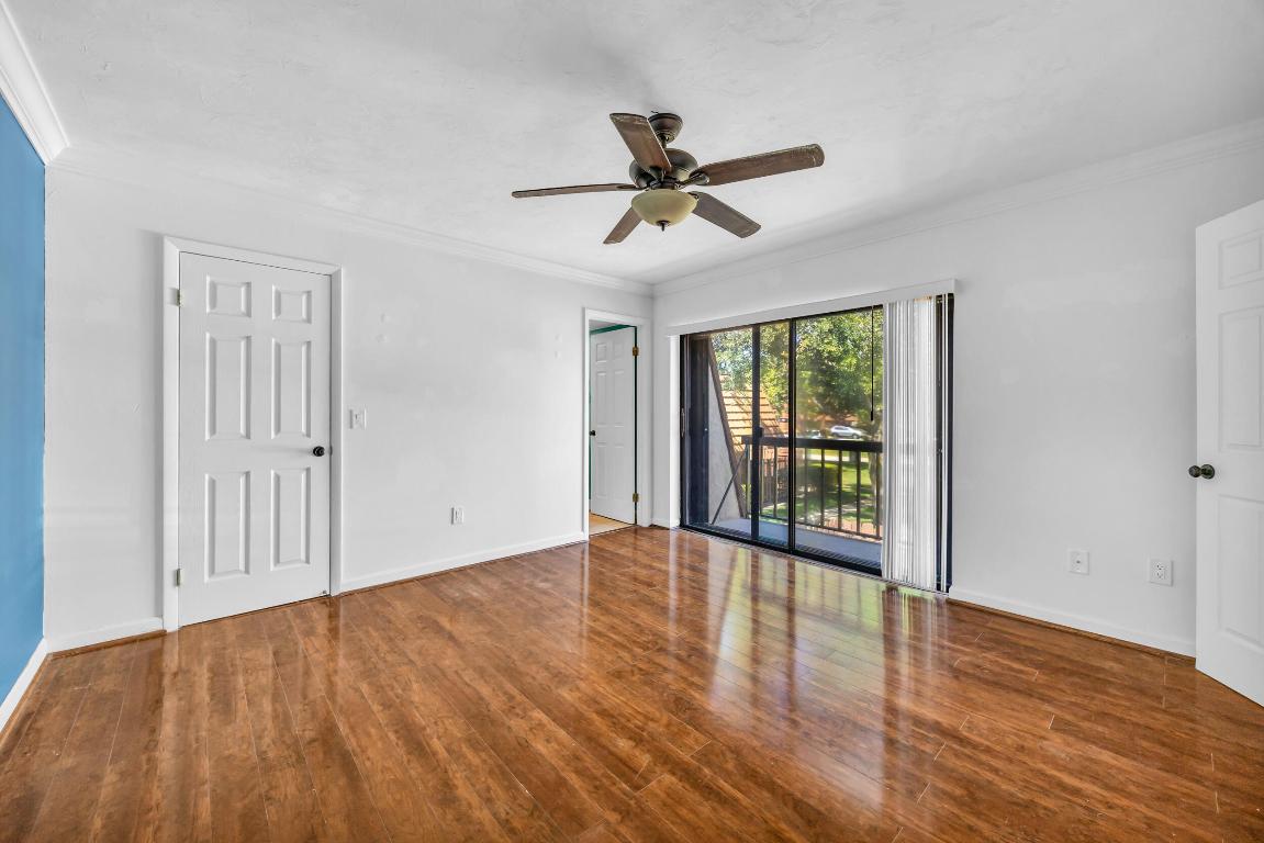 825 Center Street 49a