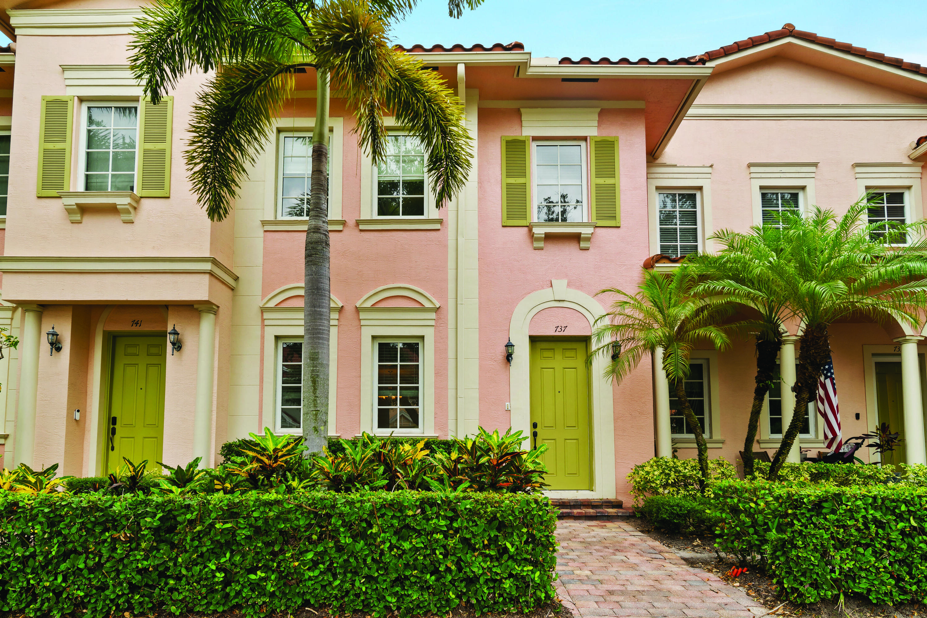 737 Dakota Drive