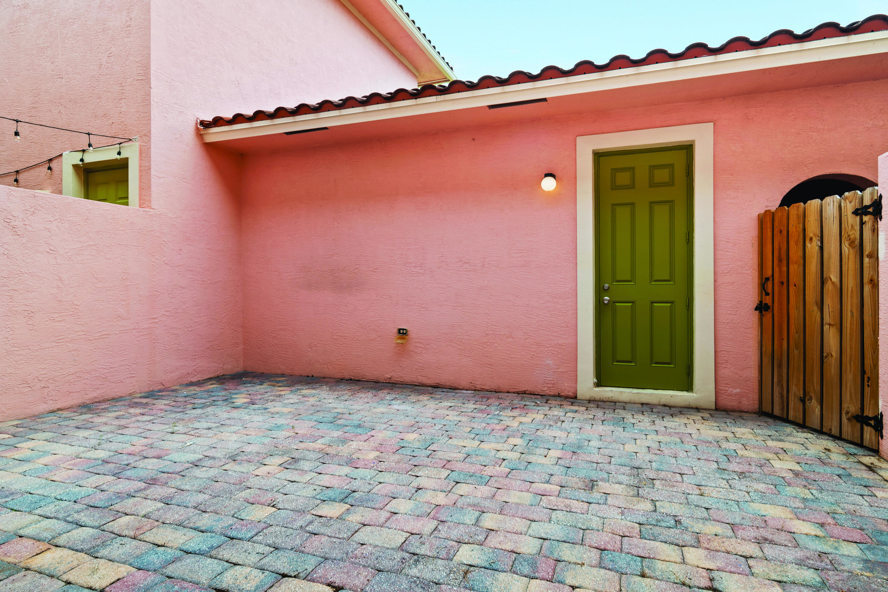 737 Dakota Drive